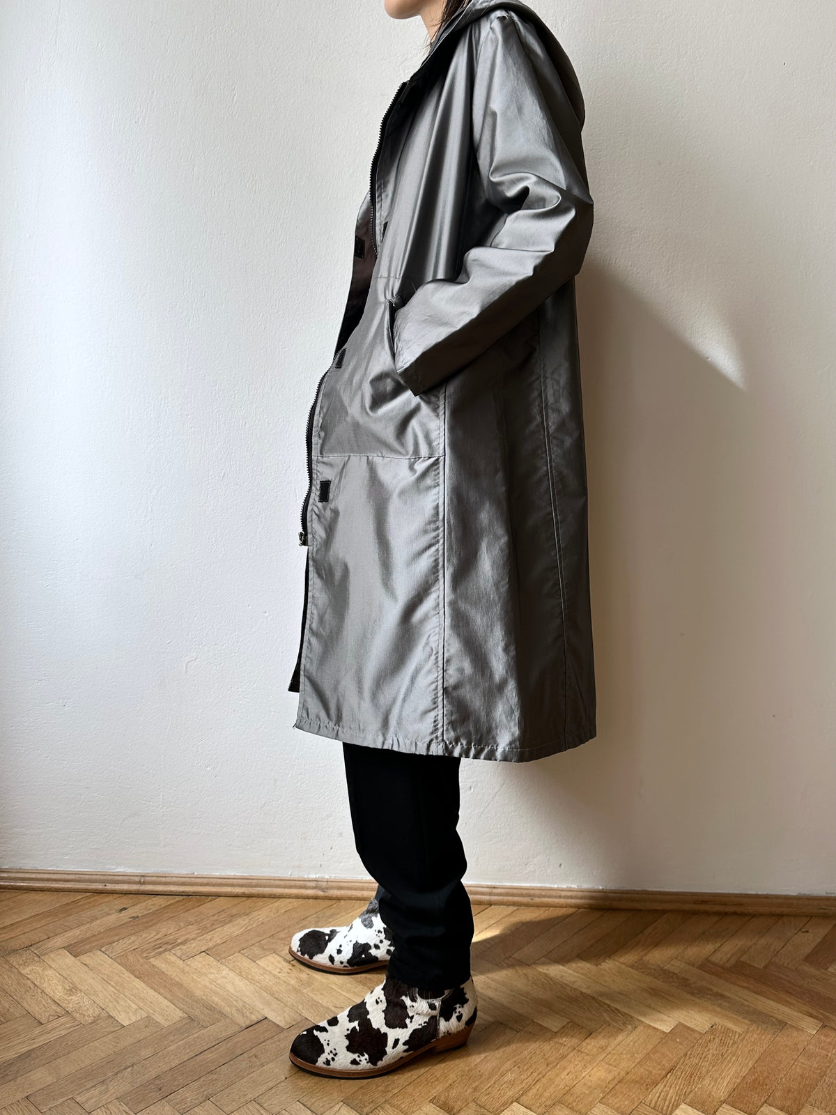 Metalic coat with back pocket