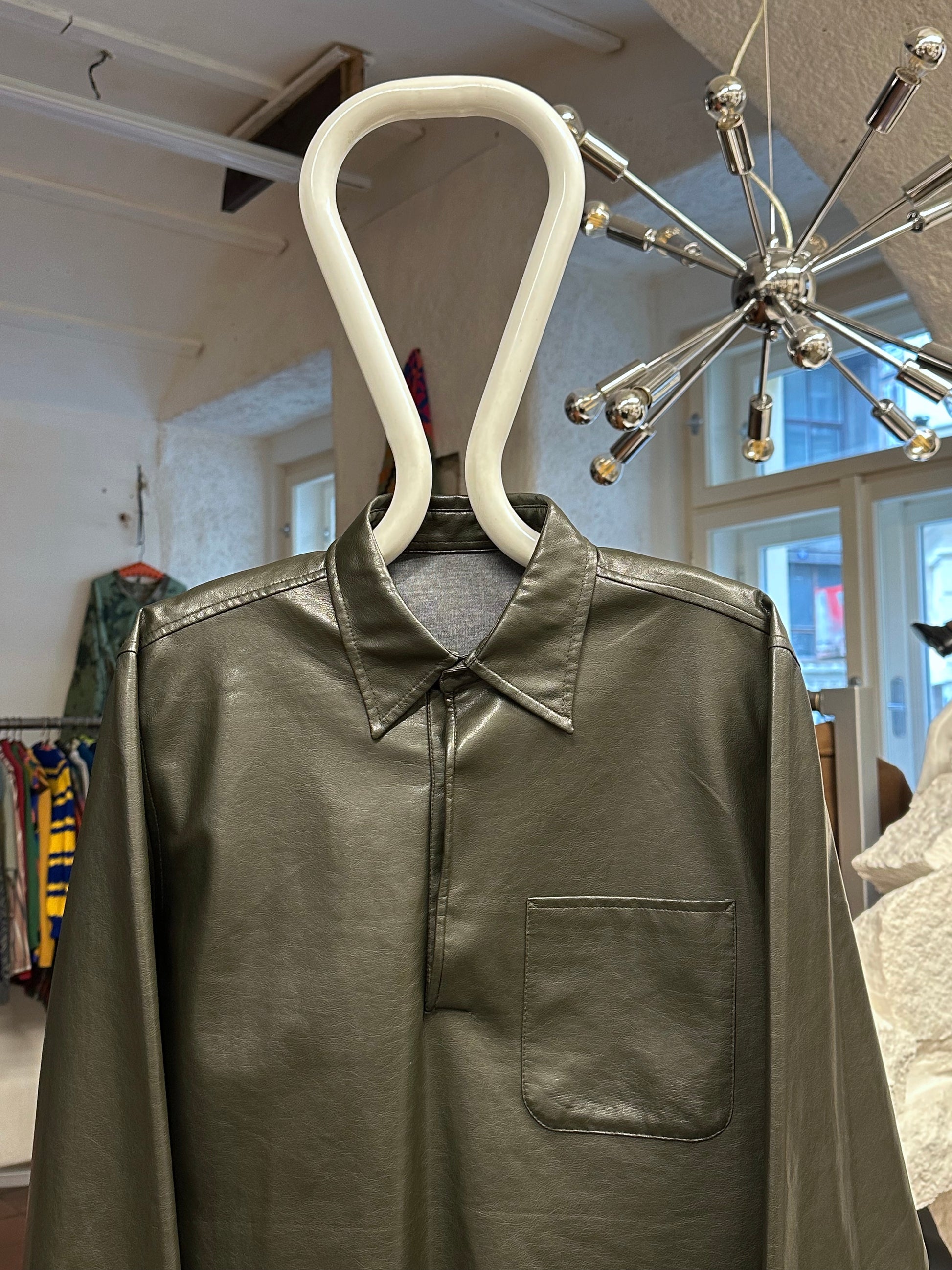 Leather pullover smock レザー スモック プルオーバー Toto Vintage store Vintage clothing Praha Prague プラハ 古着屋 古着 ユーロ古着 ヨーロッパ古着 古着卸 フランス買い付け