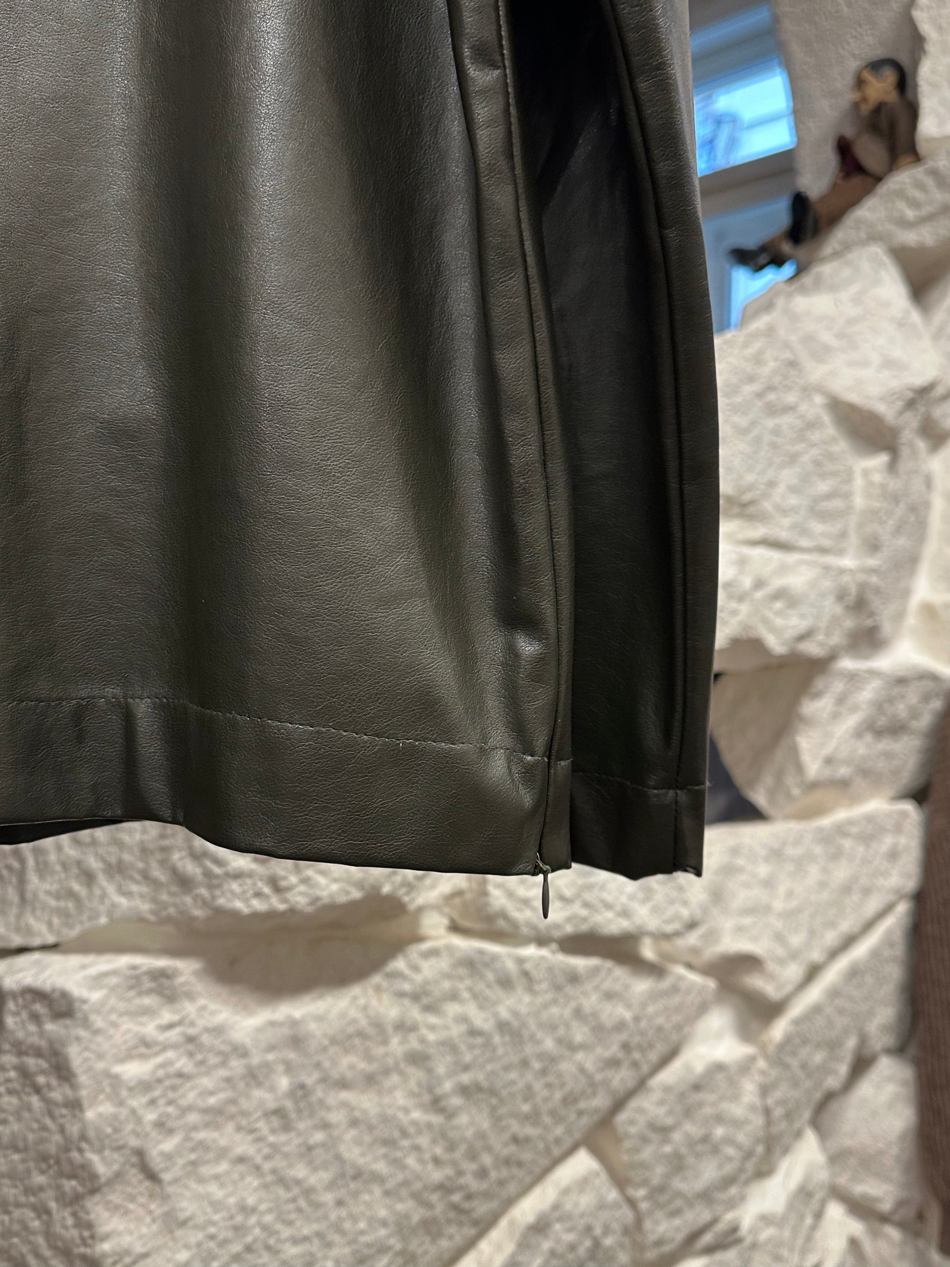 Leather pullover smock レザー スモック プルオーバー Toto Vintage store Vintage clothing Praha Prague プラハ 古着屋 古着 ユーロ古着 ヨーロッパ古着 古着卸 フランス買い付け