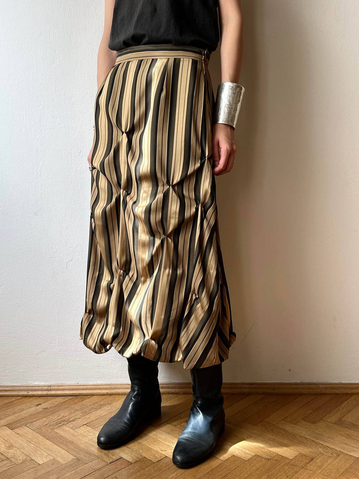Handmade striped skirt W28
