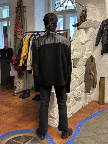 Leather Wool Cardigan レザー ニット 
カーディガン Black 黒 エルボーパッチ Toto Vintage store Vintage clothing Praha Prague プラハ 古着屋 古着 ユーロ古着 ヨーロッパ古着 古着卸 フランス買い付け