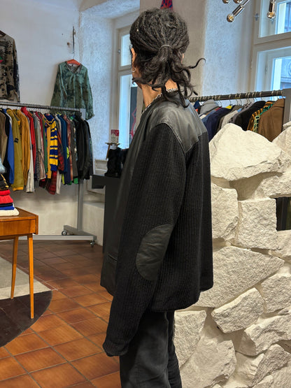 Leather Wool Cardigan レザー ニット 
カーディガン Black 黒 エルボーパッチ Toto Vintage store Vintage clothing Praha Prague プラハ 古着屋 古着 ユーロ古着 ヨーロッパ古着 古着卸 フランス買い付け