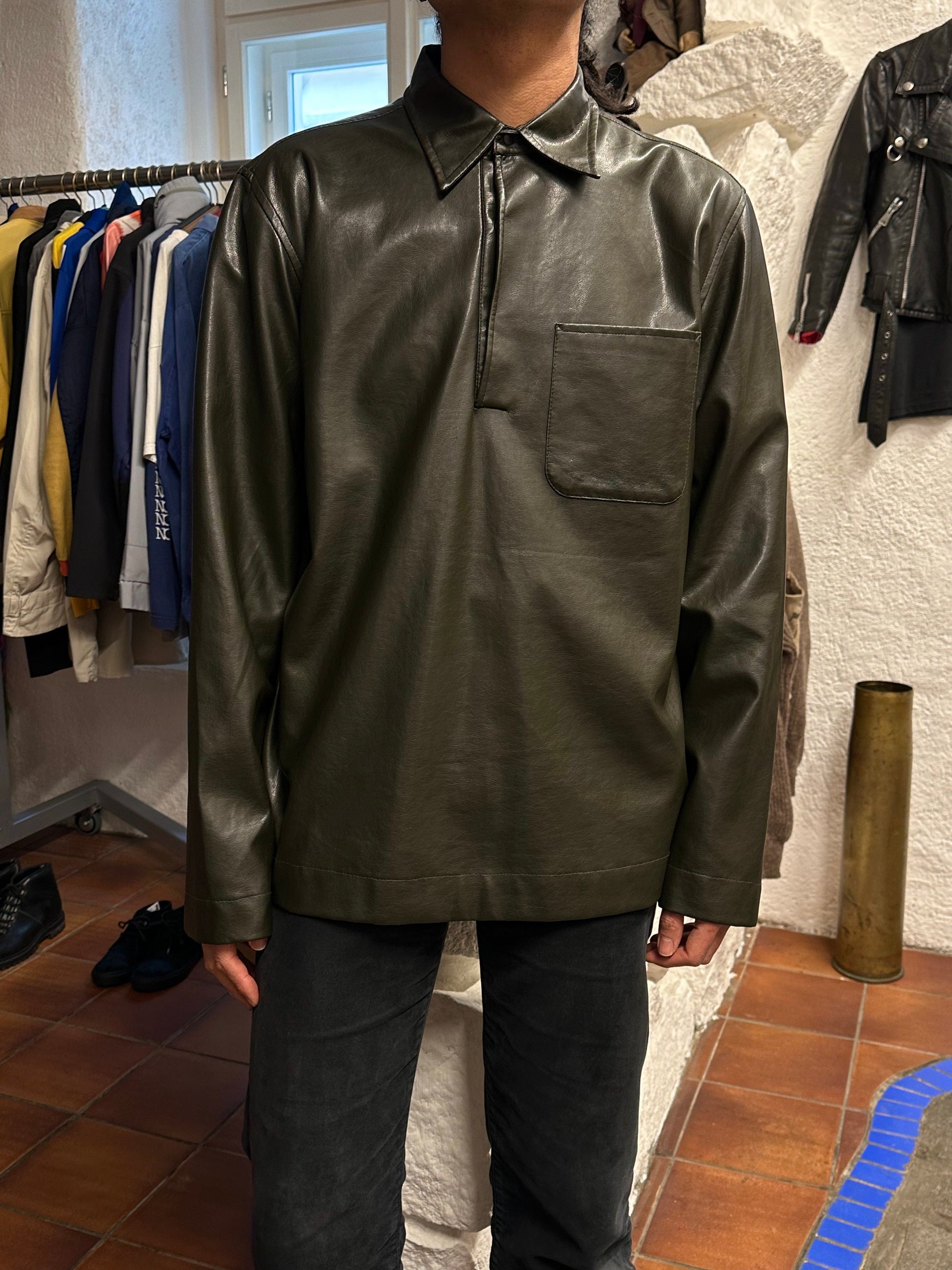 Leather pullover smock レザー スモック プルオーバー Toto Vintage store Vintage clothing Praha Prague プラハ 古着屋 古着 ユーロ古着 ヨーロッパ古着 古着卸 フランス買い付け