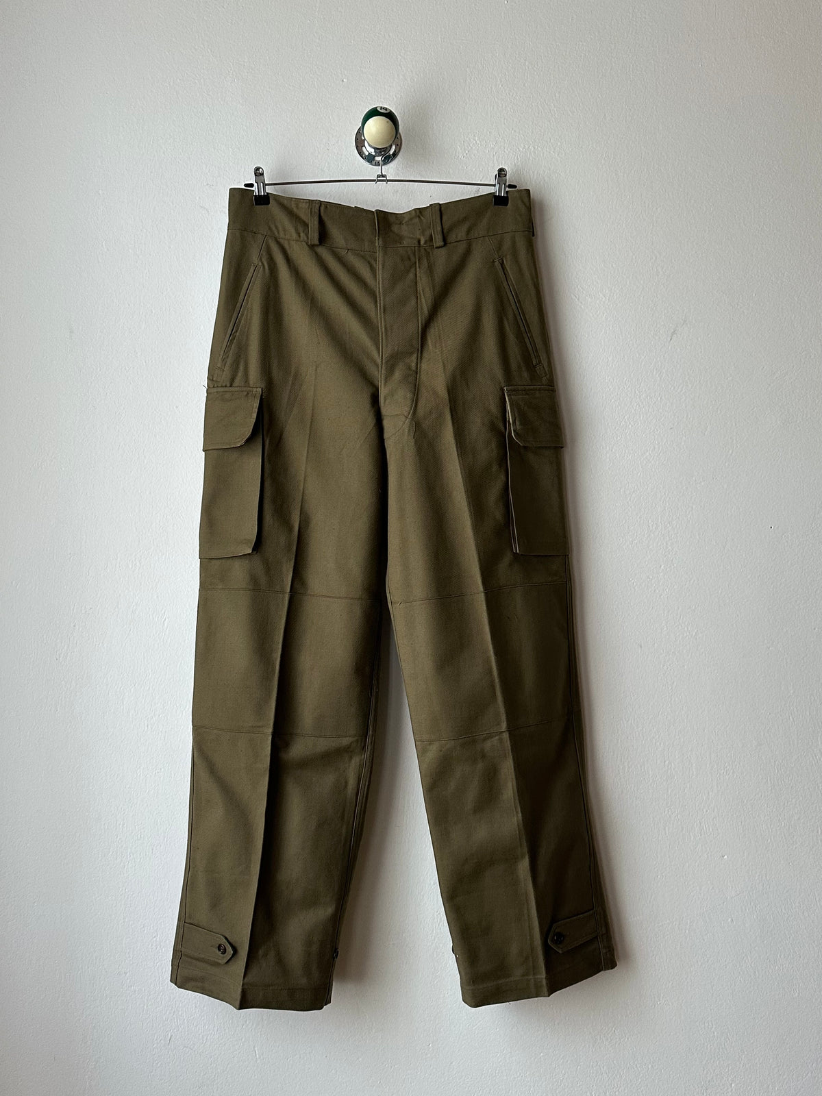 Deadstock French Army M-47 trousers フレンチミリタリー 軍物 1950s 50年代 前期タイプ Toto Praha Vintage clothing shop Antique shop 古着屋 プラハ Showroom appointment Prague ユーロ古着 ヨーロッパ古着 古着卸 ヴィンテージ