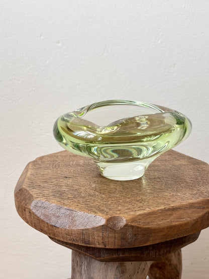 70s Hezky Český glass pea green