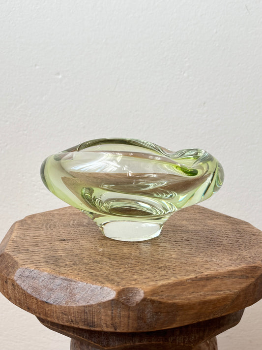 70s Hezky Český glass pea green