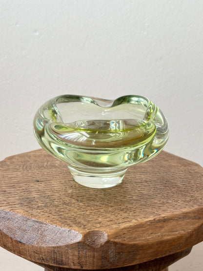 70s Hezky Český glass pea green