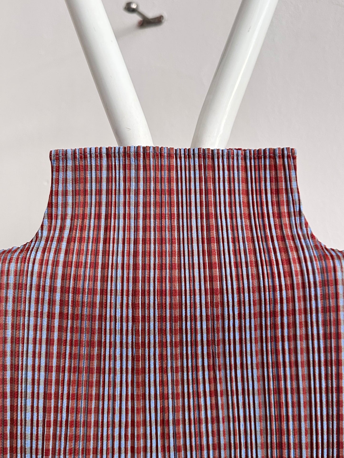 PLEATS PLEASE ISSEY MIYAKE 1997 1990s 90s vintage striped pattern plaid brown blue SS プリーツプリーズ イッセイミヤケ ヴィンテージ 1990's 90's 三宅一生 古着 古着屋 プラハ TOTO ヴィンテージストア Prague antique shop Praha vintage clothing store