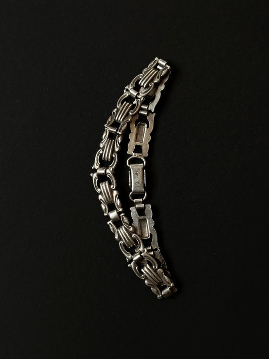 German 835 Art Nouveau