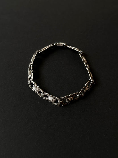 German 835 Art Nouveau