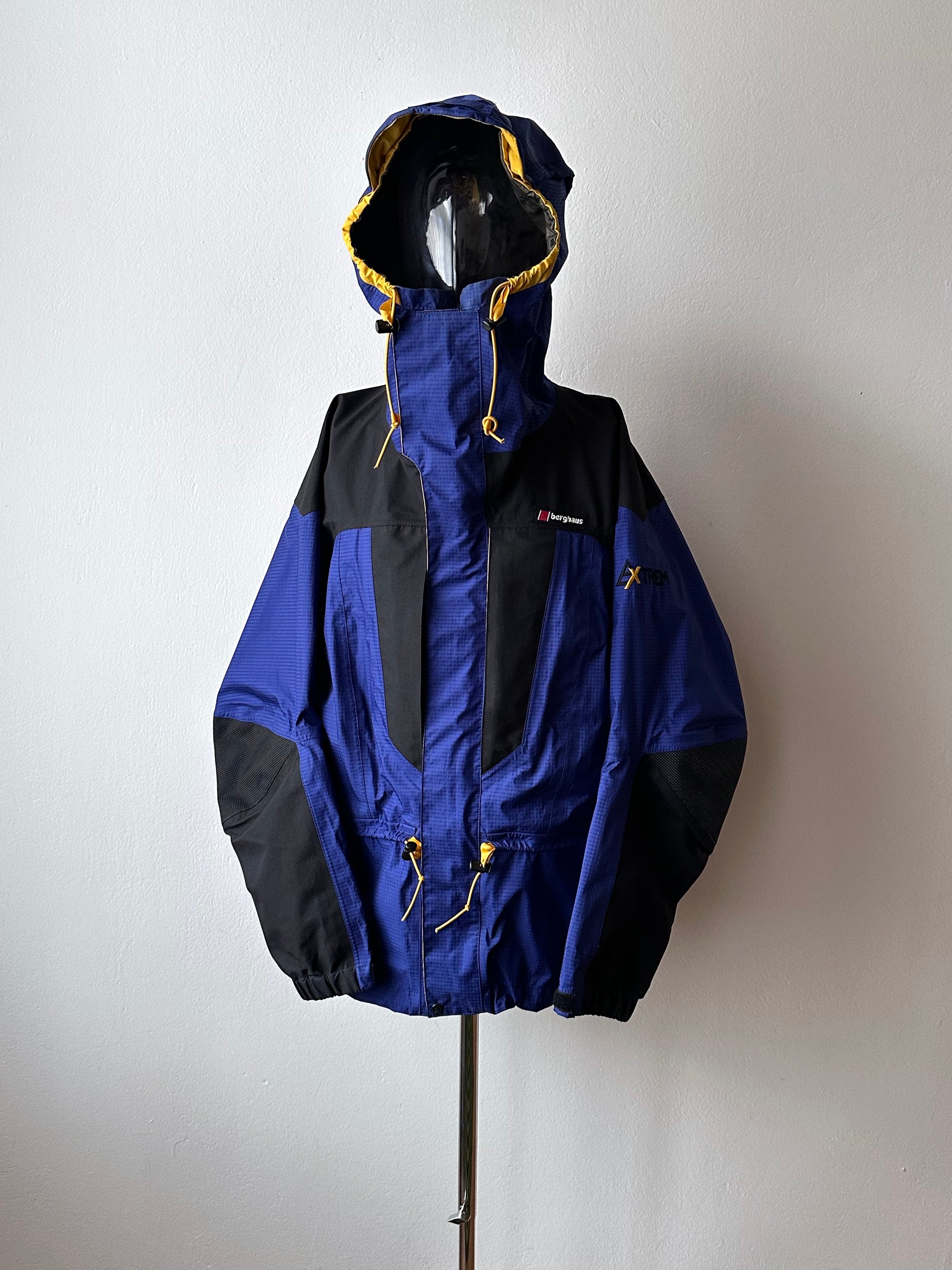 1990's Berghaus Extrem gore-tex jacket バーグハウス 90年代 Vintage Outdoor UK Made in GT.Btitain ゴアテックス Toto Praha Vintage clothing store Antique shop イギリス古着 古着屋 プラハ 