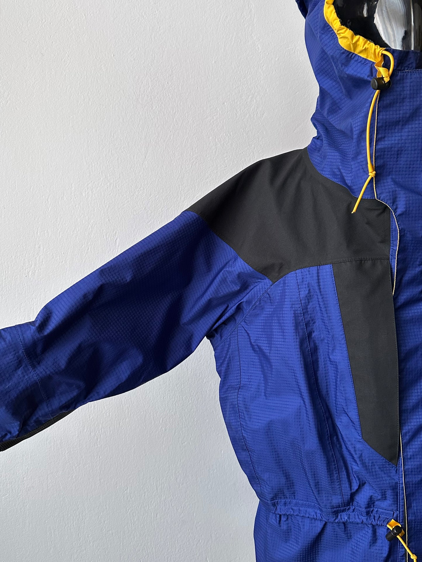 1990s Berghaus Extrem gore-tex jacket