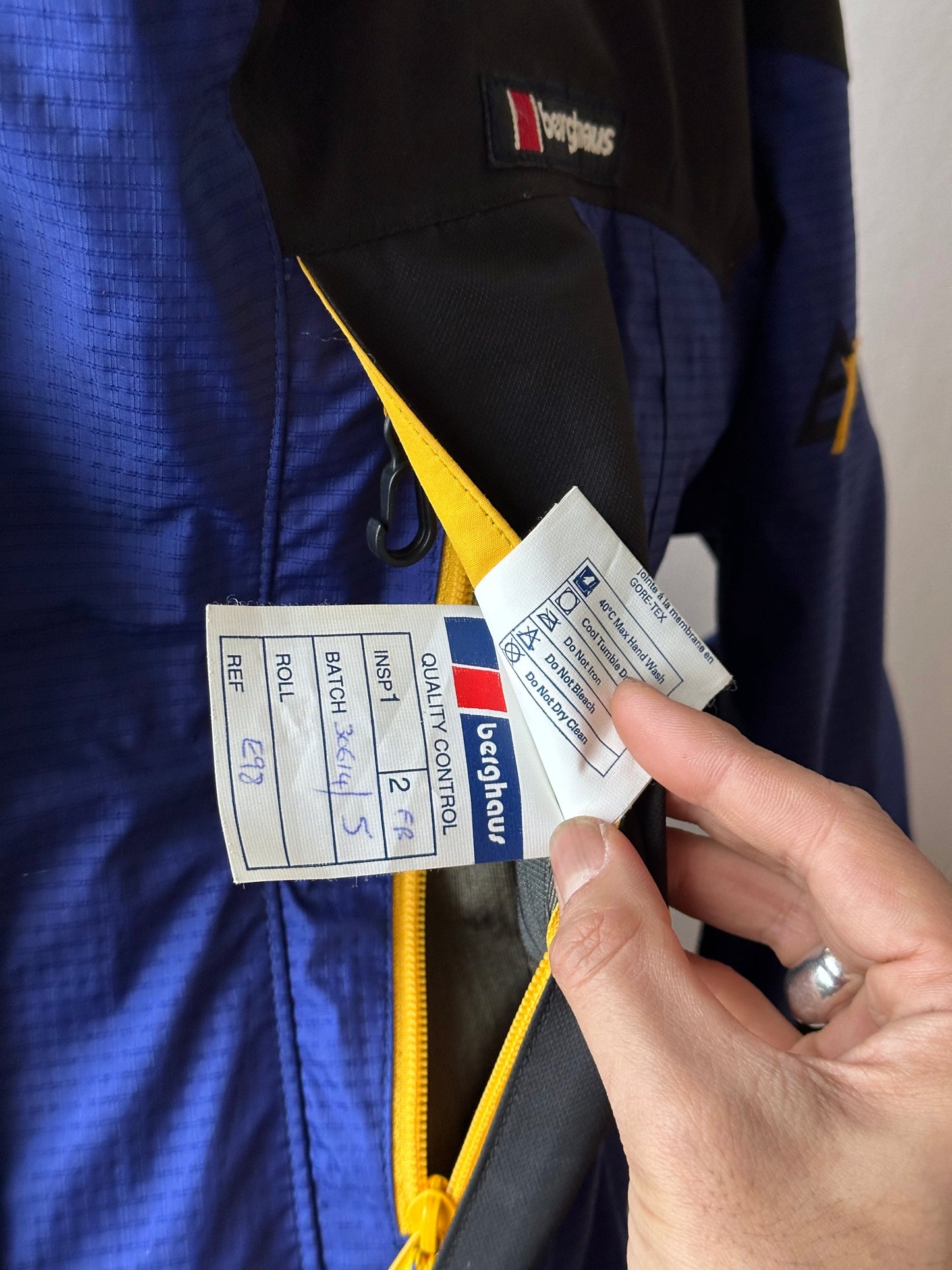 1990s Berghaus Extrem gore-tex jacket