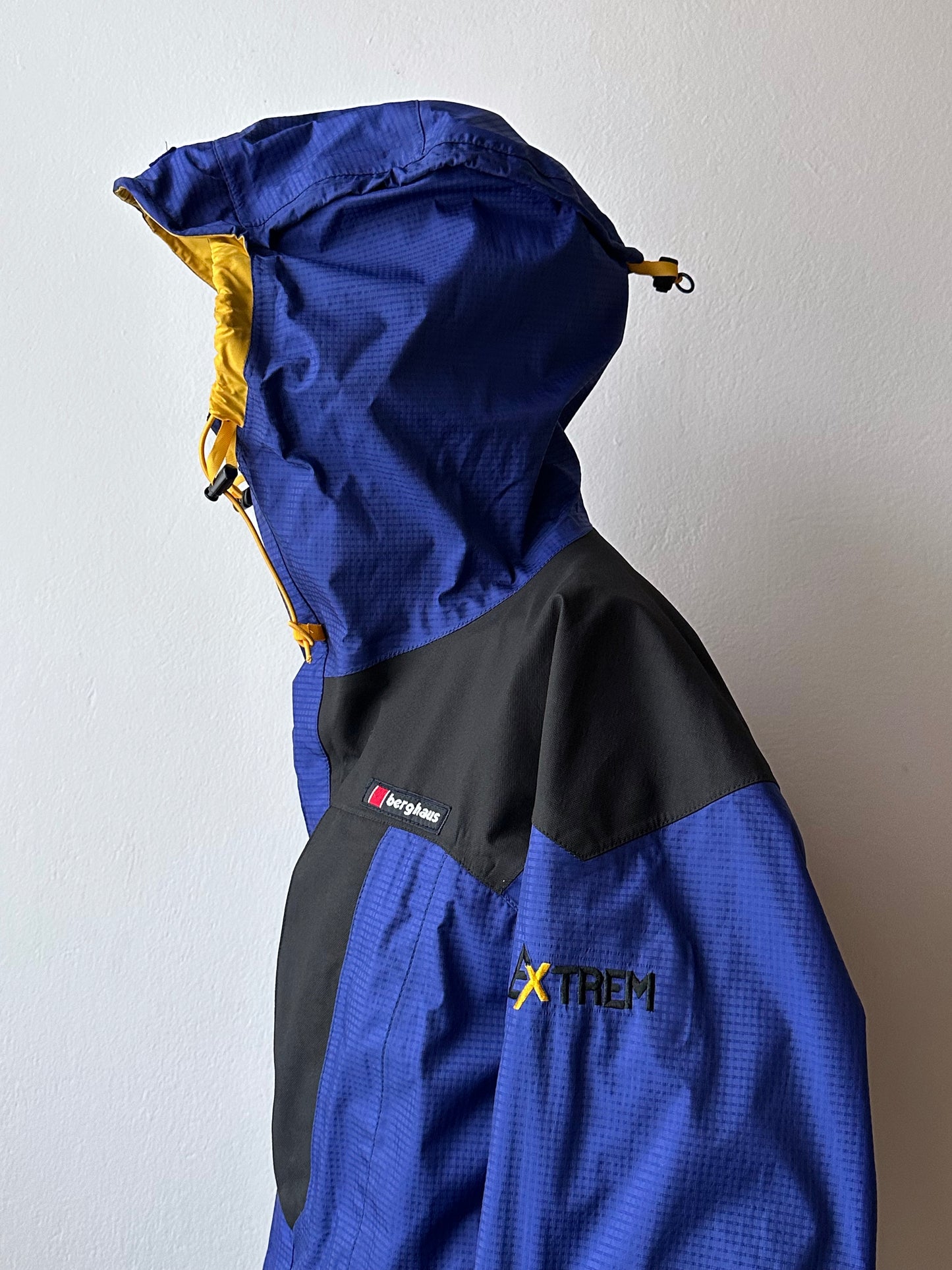 1990s Berghaus Extrem gore-tex jacket