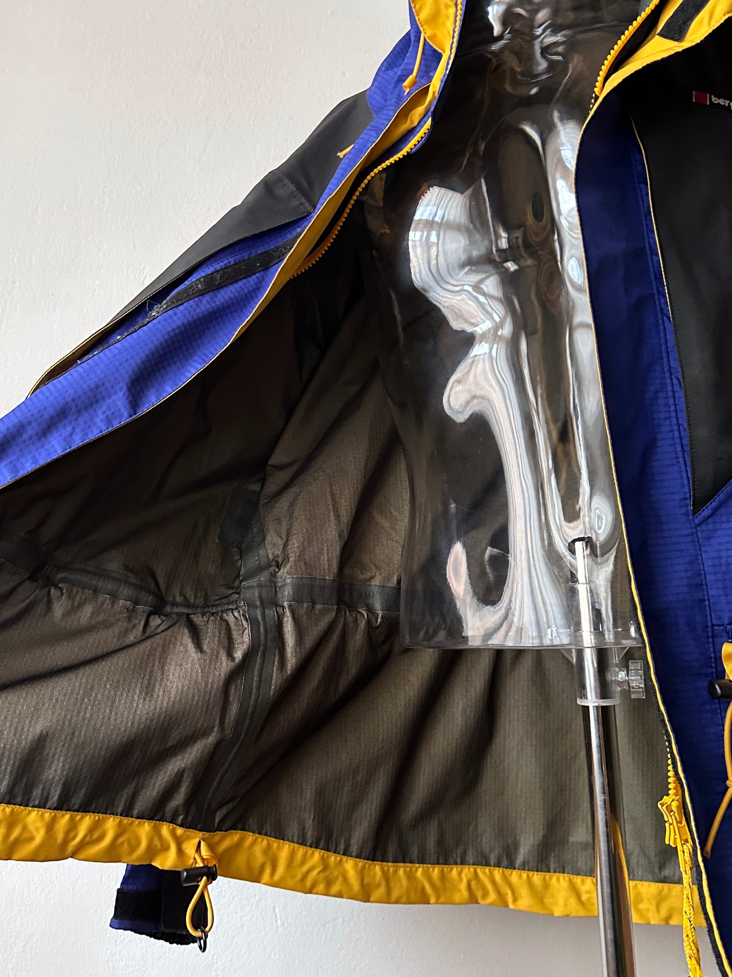 1990s Berghaus Extrem gore-tex jacket