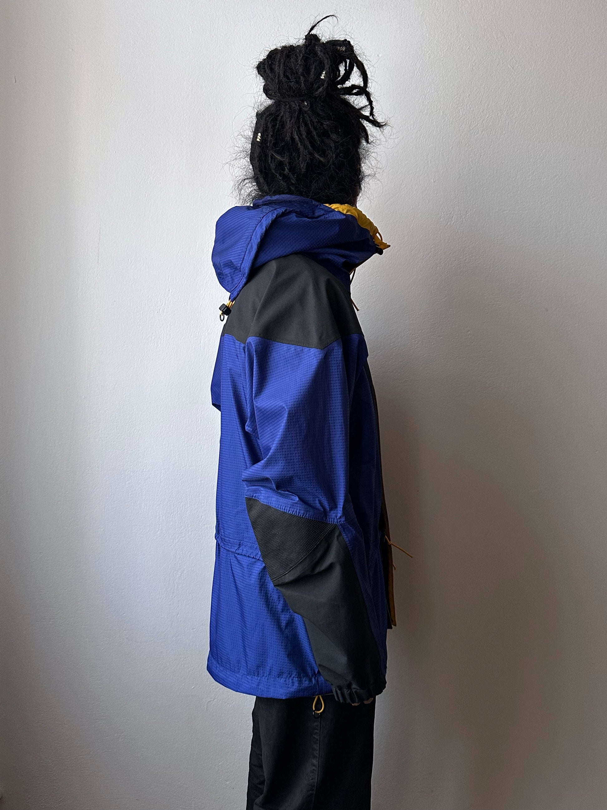 1990's Berghaus Extrem gore-tex jacket バーグハウス 90年代 Vintage Outdoor UK Made in GT.Btitain ゴアテックス Toto Praha Vintage clothing store Antique shop イギリス古着 古着屋 プラハ 