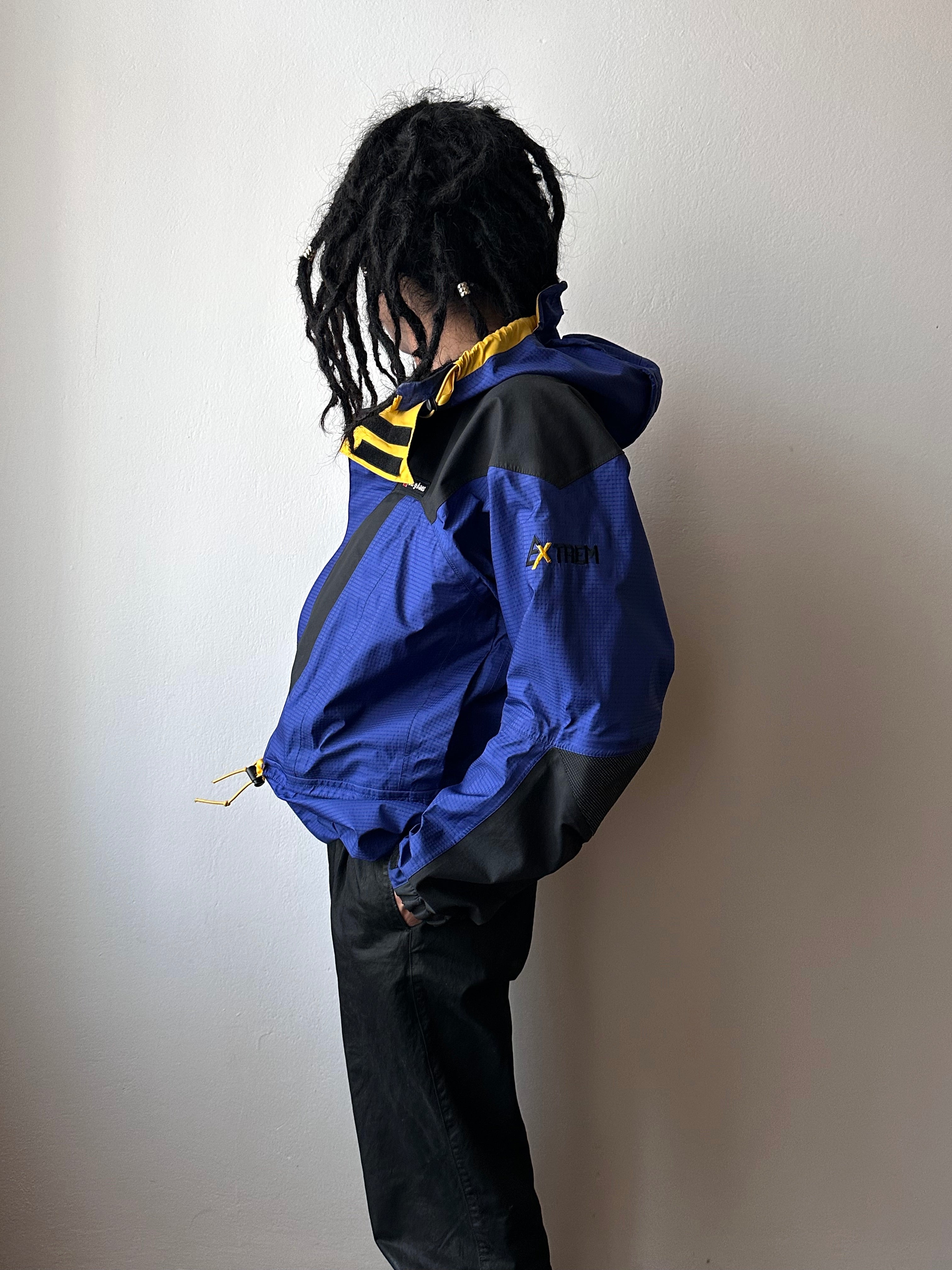 90s希少レアberghaus ゴアテックス　ナイロンジャケット　イギリス製 90's】Vintage Berghaus GORE-TEX Hiking Jacket Size.Small