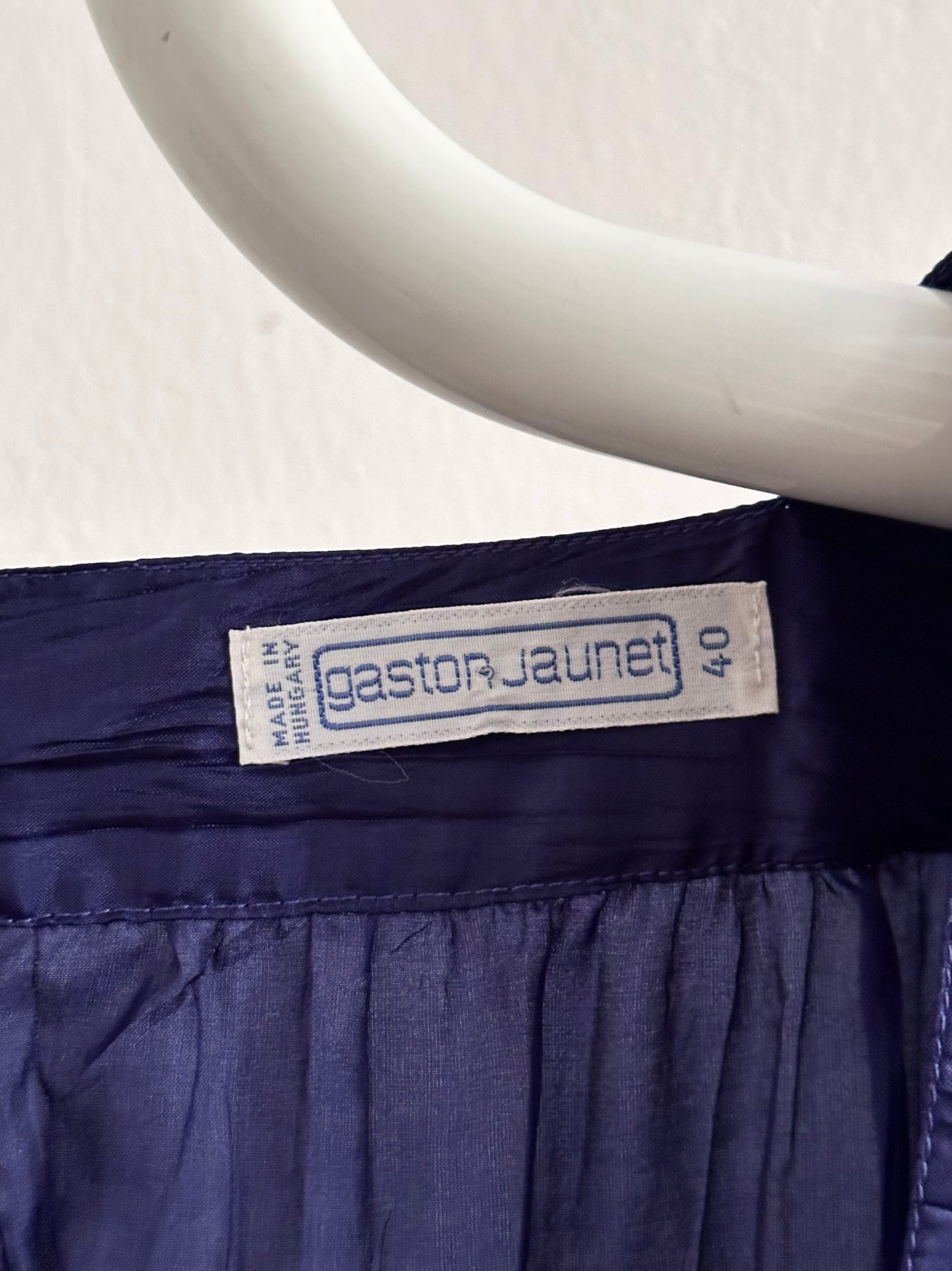 Gaston Jaunet French France designer designers dress navy blue midnight pleats pleated vintage 80s 90s 1980s 1990s Praha Prague made in Hungary 