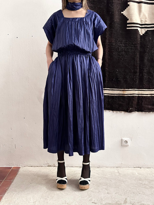 Gaston Jaunet French France designer designers dress navy blue midnight pleats pleated vintage 80s 90s 1980s 1990s Praha Prague made in Hungary ガストンジョーネ ガストン・ジョーネ ヴィンテージ 古着 ドレス プラハ 古着屋 ヴィンテージショップ アンティーク ストア ショップ TOTO