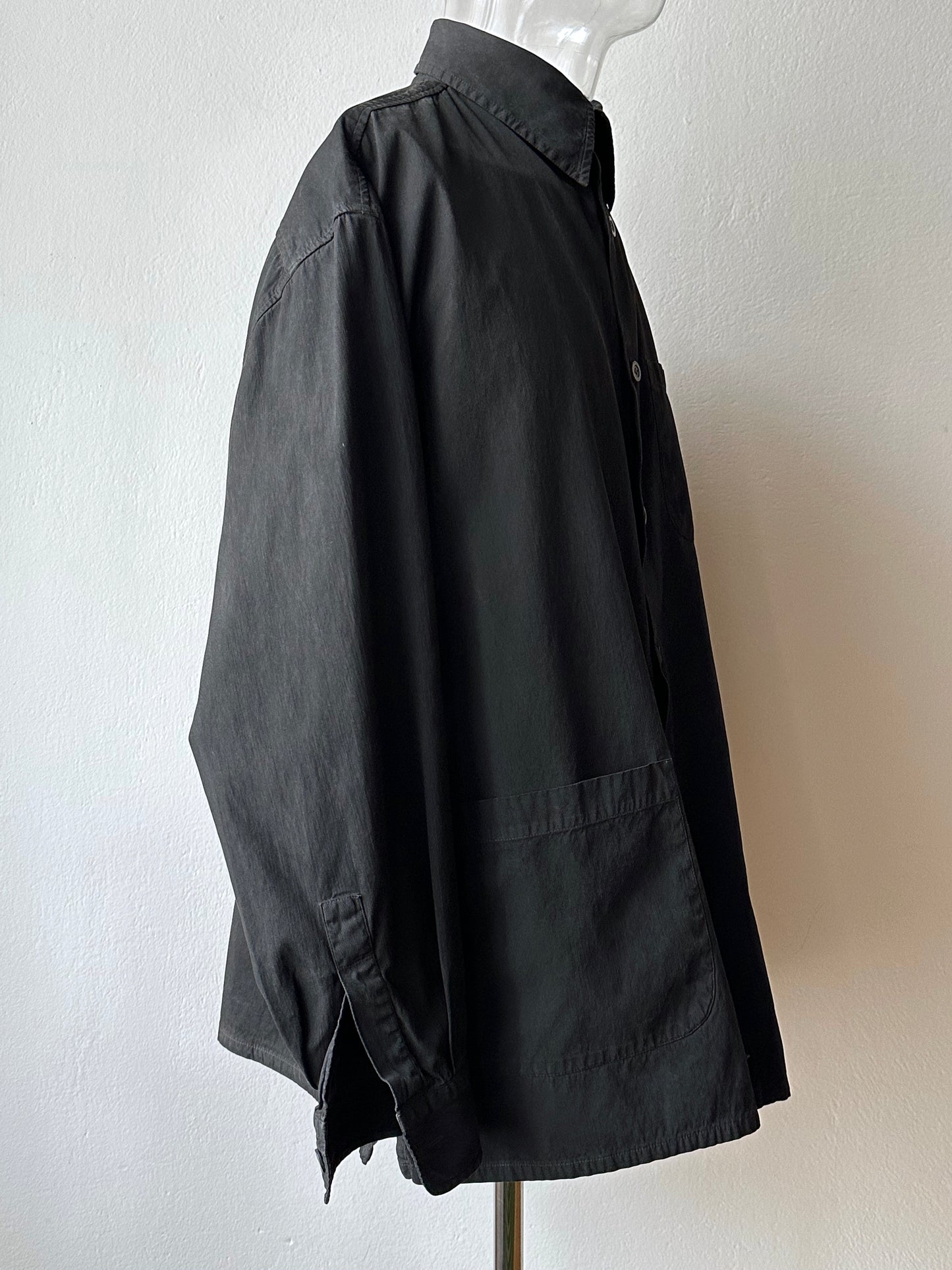 SS'95 C.P. COMPANY 90s 90年代 95年 1990's Massimo osti マッシモオスティ Stone Island ストーンアイランド イタリア製 Made in Italy Cotton shirt コットン シャツ Toto Praha Vintage clothing shop Antique shop 古着屋 プラハ Showroom appointment Prague ユーロ古着 ヨーロッパ古着 古着卸 ヴィンテージ