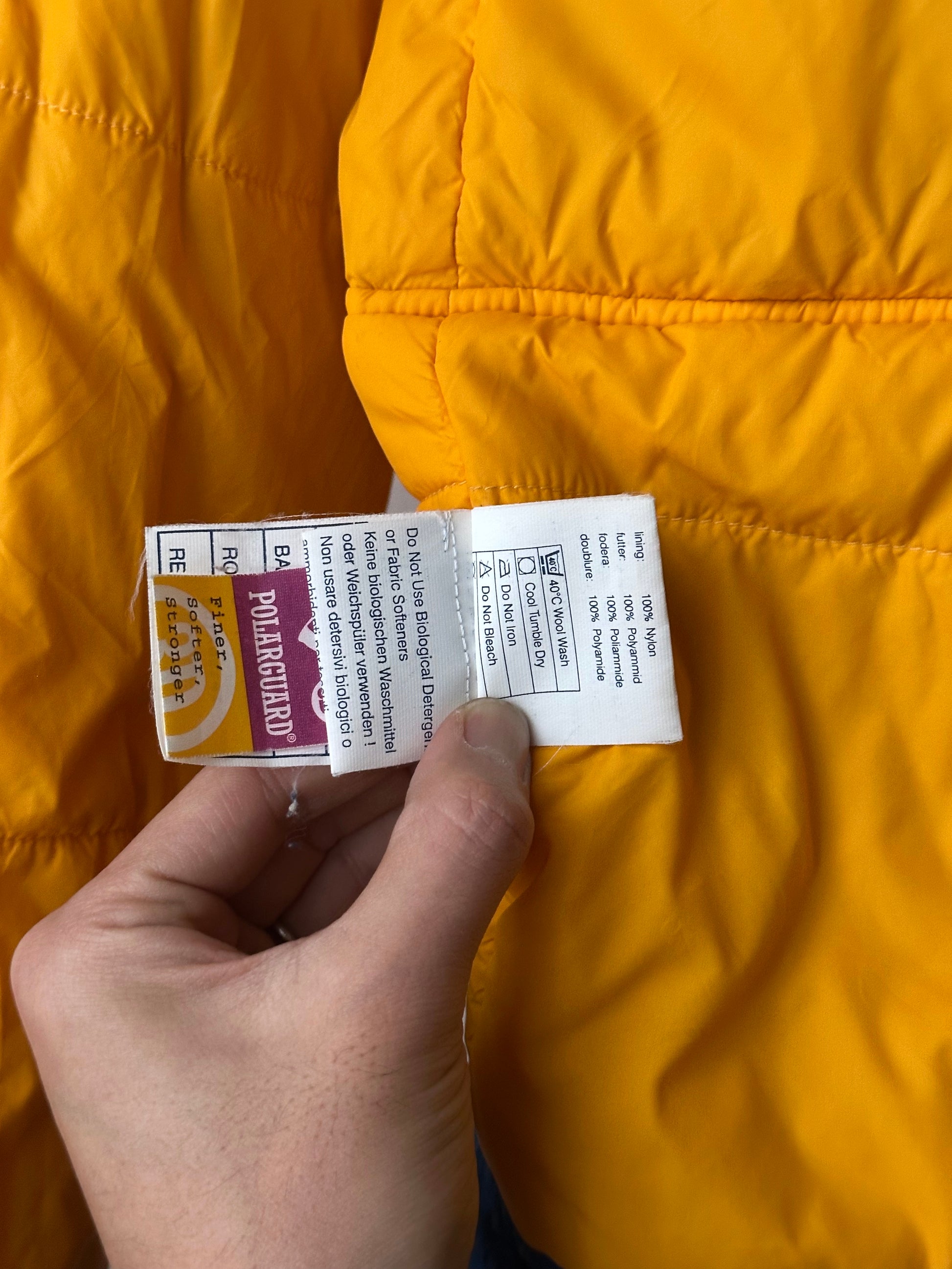 90's Berghaus Aqtash Extrem Polarguard バーグハウス  90年代 Made in GT.Britain UK OASIS オアシス TOTO プラハ 古着屋 Vintage clothing store Showroom Prague Antique shop アンティークショップ ユーロ古着 イギリス古着 ヨーロッパ古着 ユーロヴィンテージ 古着卸 totototrip 