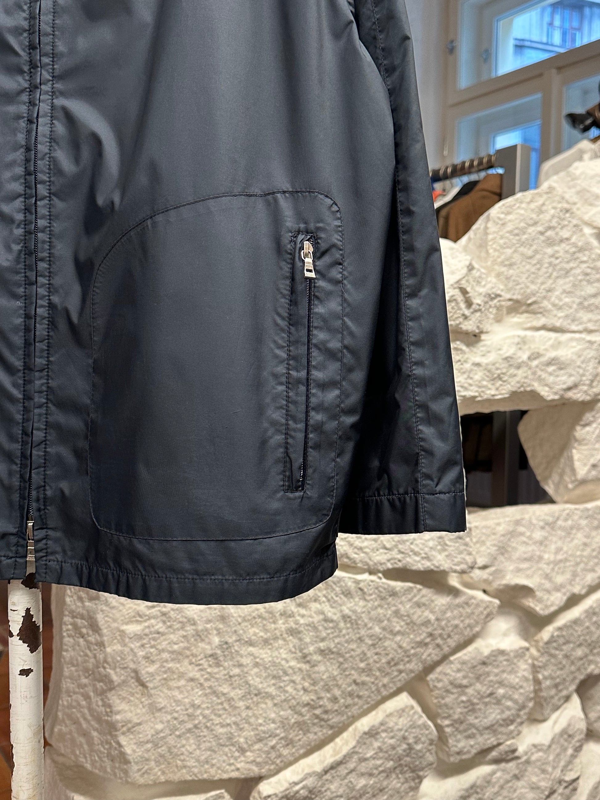 Hugo Boss Golf Vintage ヴィンテージ Y2k 2000's 2000年代 Toto Praha Prague Vintage clothing store 古着屋 古着 ユーロ古着 ヨーロッパ古着 プラハ テック modern モダン Nylon Jacket ナイロン 