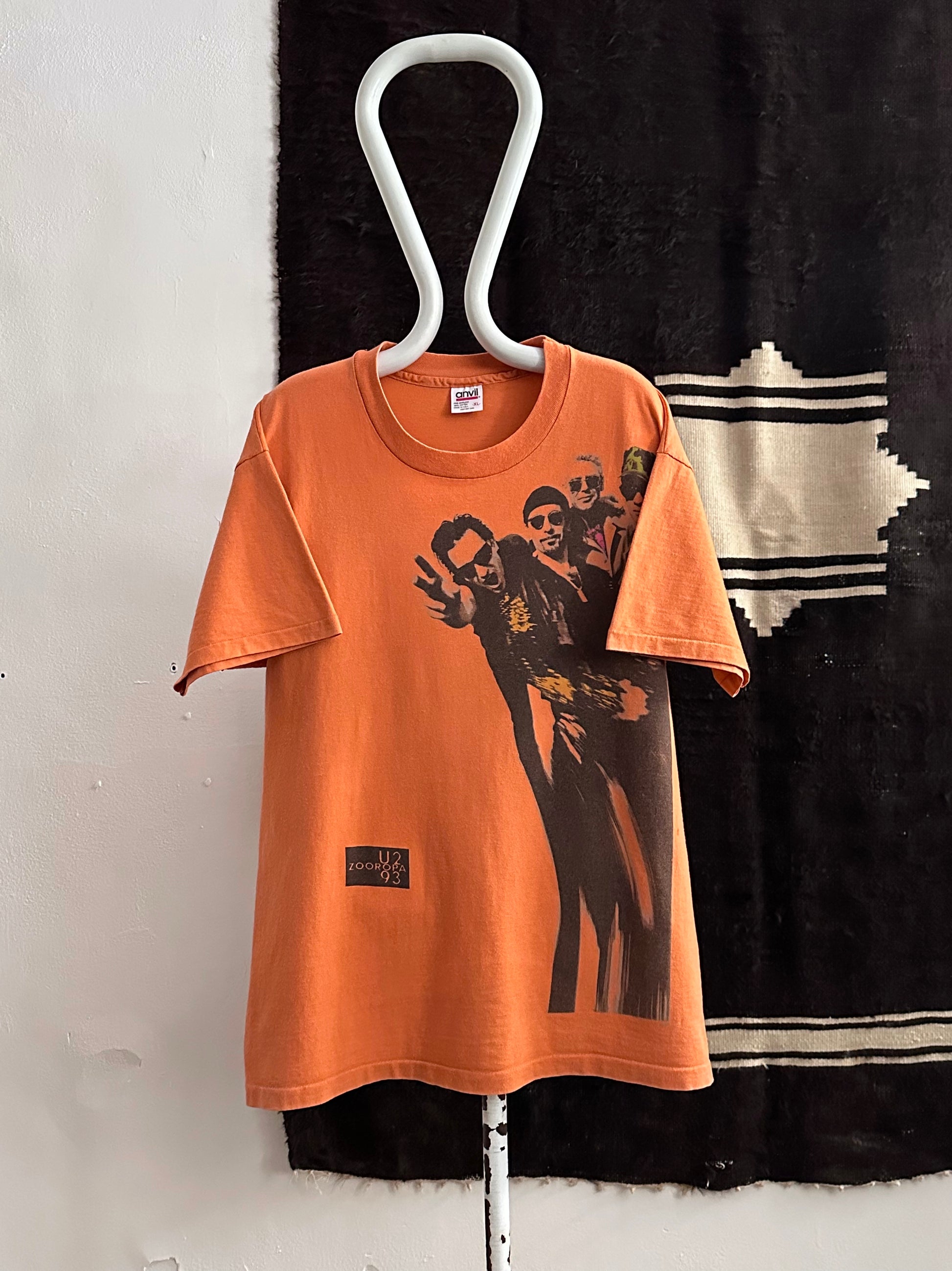 90's 1993 U2 Zooropa Band T-shirt バンド Tシャツ Tee 90年代 シングルステッチ Toto Praha Vintage clothing store Antique shop Prague 古着屋 アンティークショップ プラハ ユーロ古着  ヨーロッパ古着 古着卸 