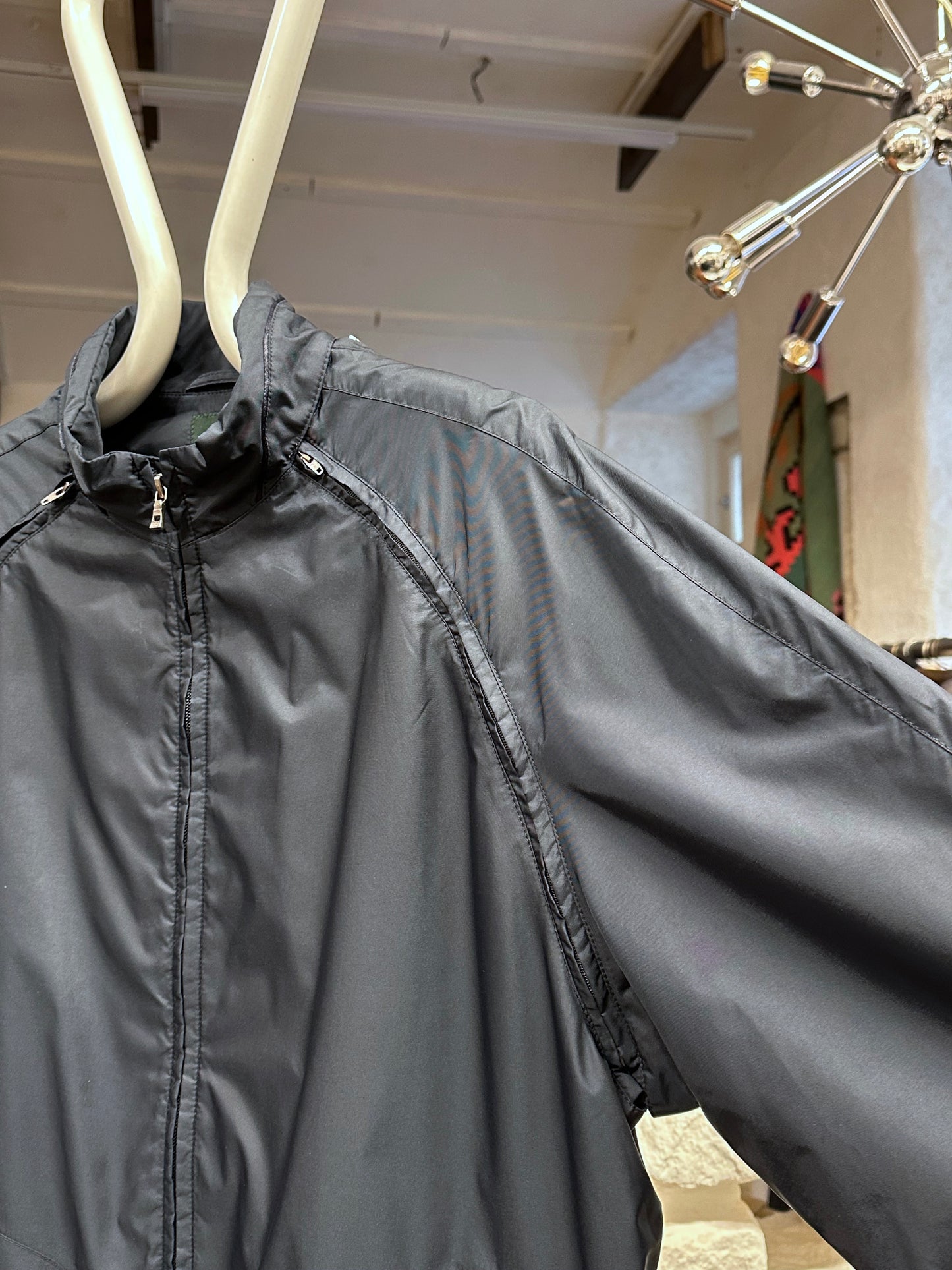 Hugo Boss Golf Vintage ヴィンテージ Y2k 2000's 2000年代 Toto Praha Prague Vintage clothing store 古着屋 古着 ユーロ古着 ヨーロッパ古着 プラハ テック modern モダン Nylon Jacket ナイロン 