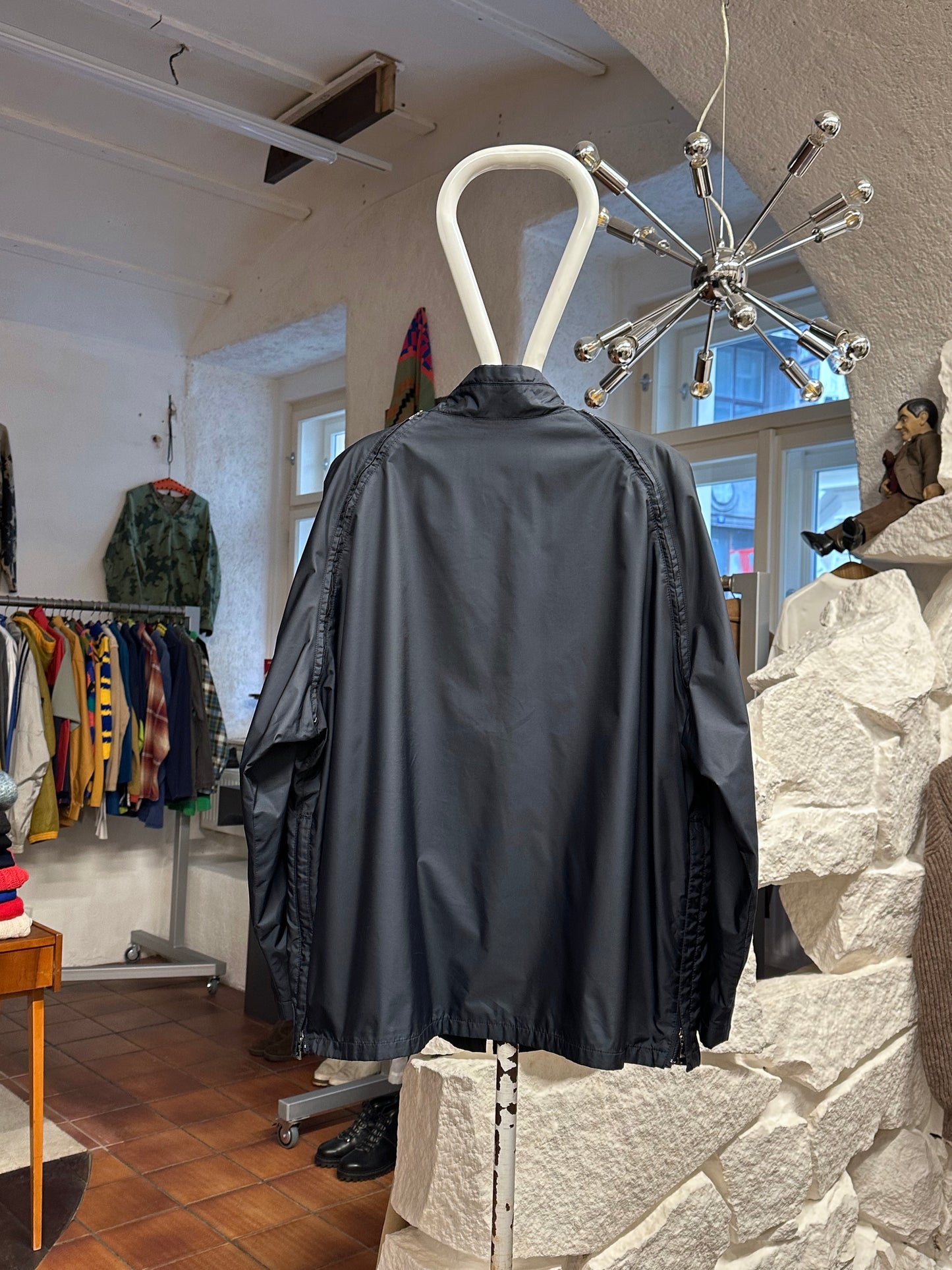 Hugo Boss Golf Vintage ヴィンテージ Y2k 2000's 2000年代 Toto Praha Prague Vintage clothing store 古着屋 古着 ユーロ古着 ヨーロッパ古着 プラハ テック modern モダン Nylon Jacket ナイロン 