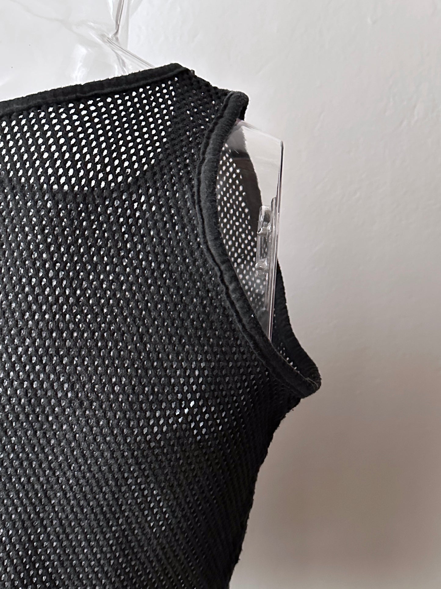 90s black mesh tank top - M