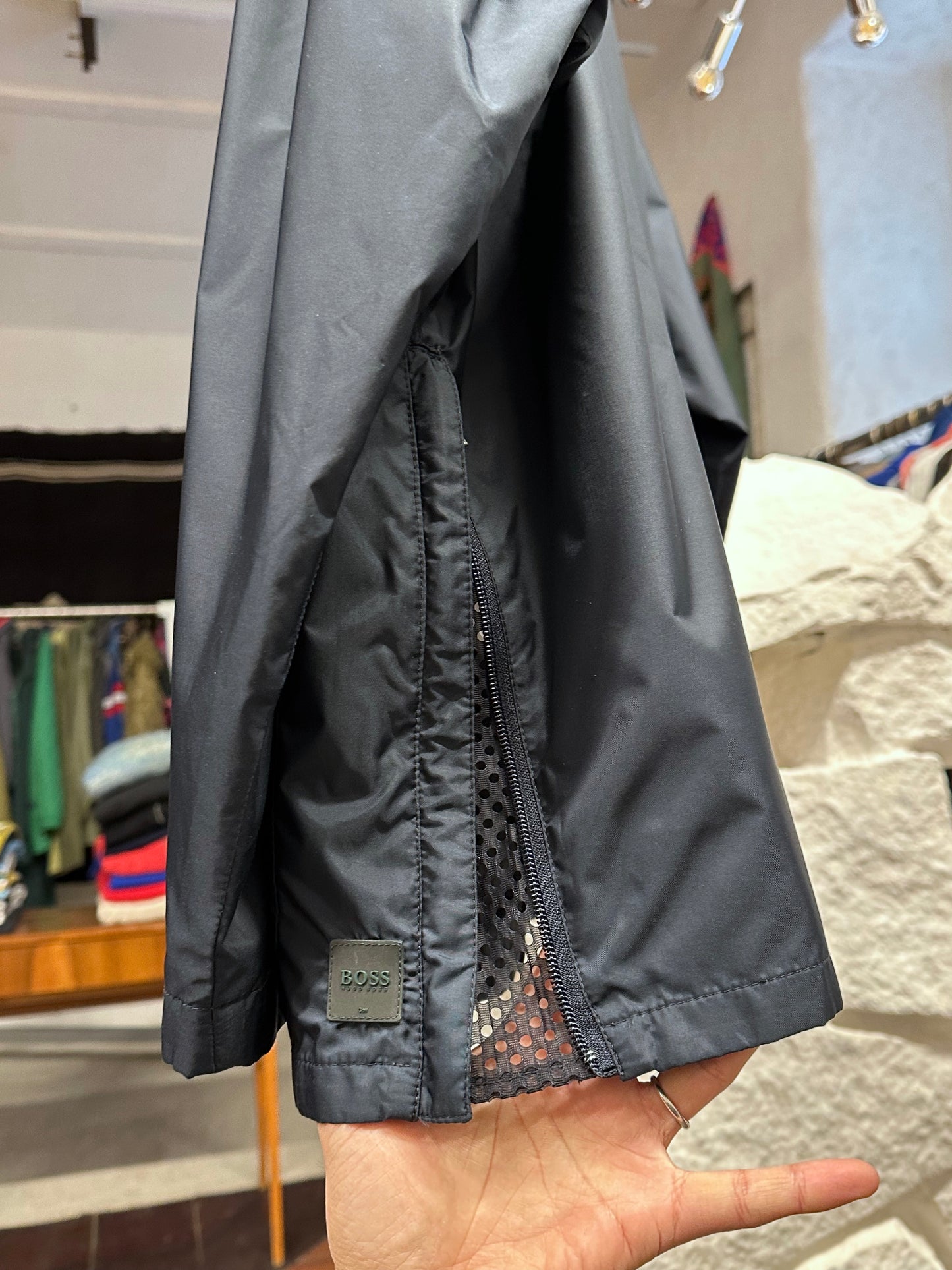 Hugo Boss Golf Vintage ヴィンテージ Y2k 2000's 2000年代 Toto Praha Prague Vintage clothing store 古着屋 古着 ユーロ古着 ヨーロッパ古着 プラハ テック modern モダン Nylon Jacket ナイロン 