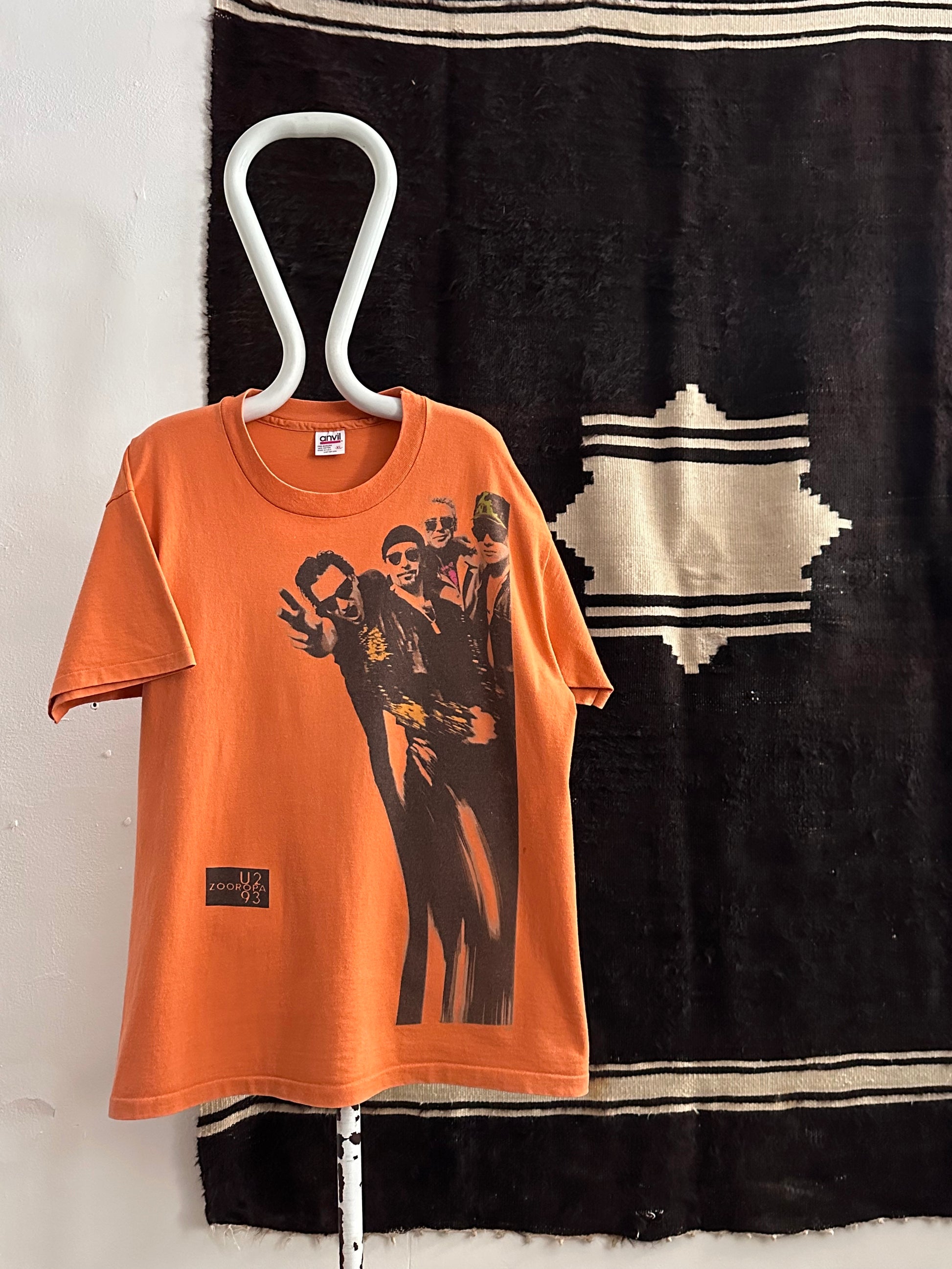 90's 1993 U2 Zooropa Band T-shirt バンド Tシャツ Tee 90年代 シングルステッチ Toto Praha Vintage clothing store Antique shop Prague 古着屋 アンティークショップ プラハ ユーロ古着  ヨーロッパ古着 古着卸 