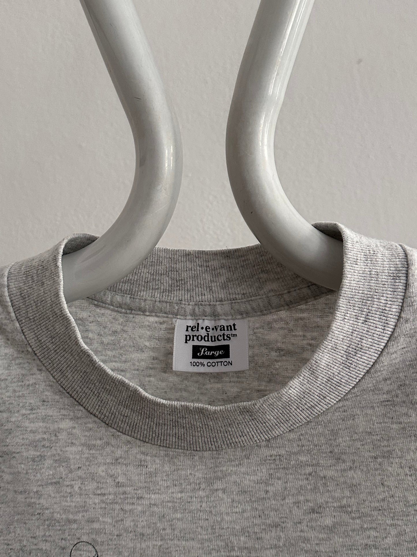 90's Made in USA アメリカ製 アメリカ古着 Tシャツ Tee 90年代 シングルステッチ Toto Praha Vintage clothing store Antique shop Prague 古着屋 アンティークショップ プラハ ユーロ古着  ヨーロッパ古着 古着卸 