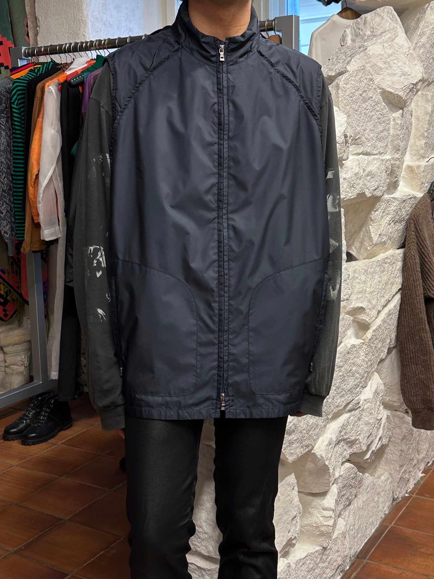 Hugo Boss Golf Vintage ヴィンテージ Y2k 2000's 2000年代 Toto Praha Prague Vintage clothing store 古着屋 古着 ユーロ古着 ヨーロッパ古着 プラハ テック modern モダン Nylon Jacket ナイロン 