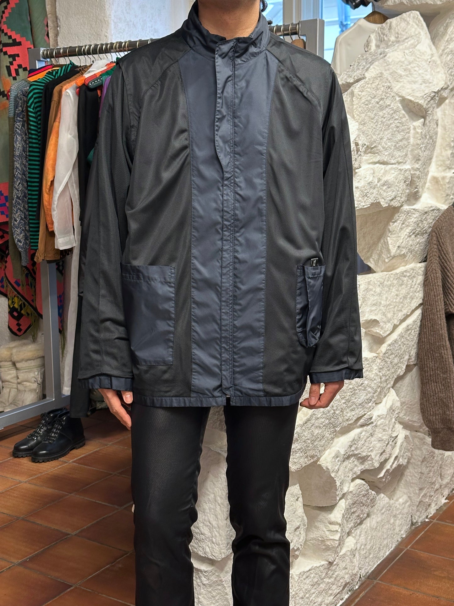 Hugo Boss Golf Vintage ヴィンテージ Y2k 2000's 2000年代 Toto Praha Prague Vintage clothing store 古着屋 古着 ユーロ古着 ヨーロッパ古着 プラハ テック modern モダン Nylon Jacket ナイロン 