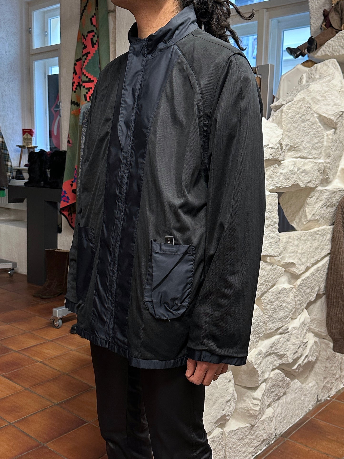 Hugo Boss Golf Vintage ヴィンテージ Y2k 2000's 2000年代 Toto Praha Prague Vintage clothing store 古着屋 古着 ユーロ古着 ヨーロッパ古着 プラハ テック modern モダン Nylon Jacket ナイロン 