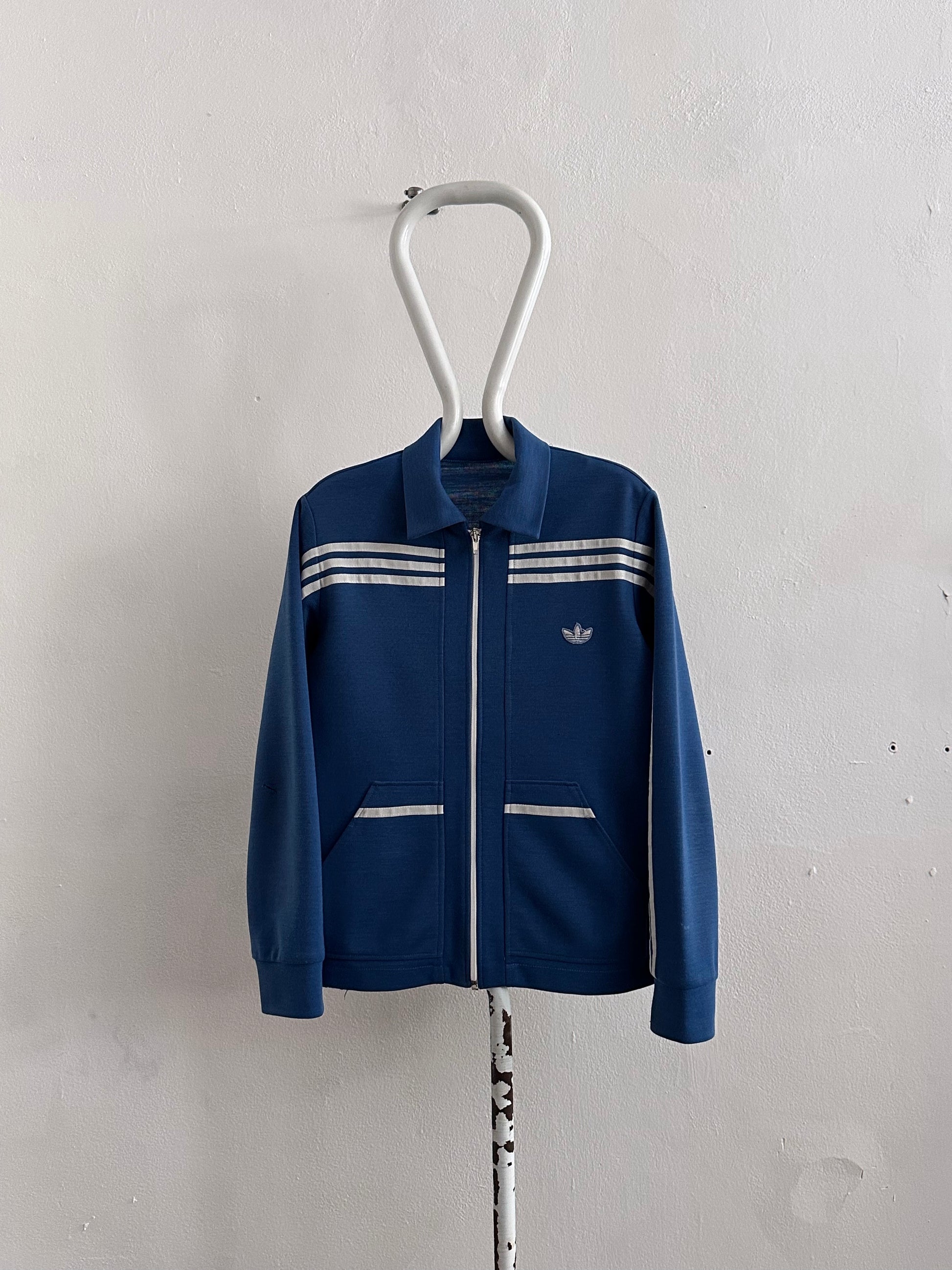 1970's adidas west germany club jersey jacket ガイコツ ジャージー Toto Praha Vintage clothing store Antique shop Prague プラハ 古着屋 古着 アンティークショップ ユーロ古着 アディダス ヨーロッパ古着 西ドイツ製