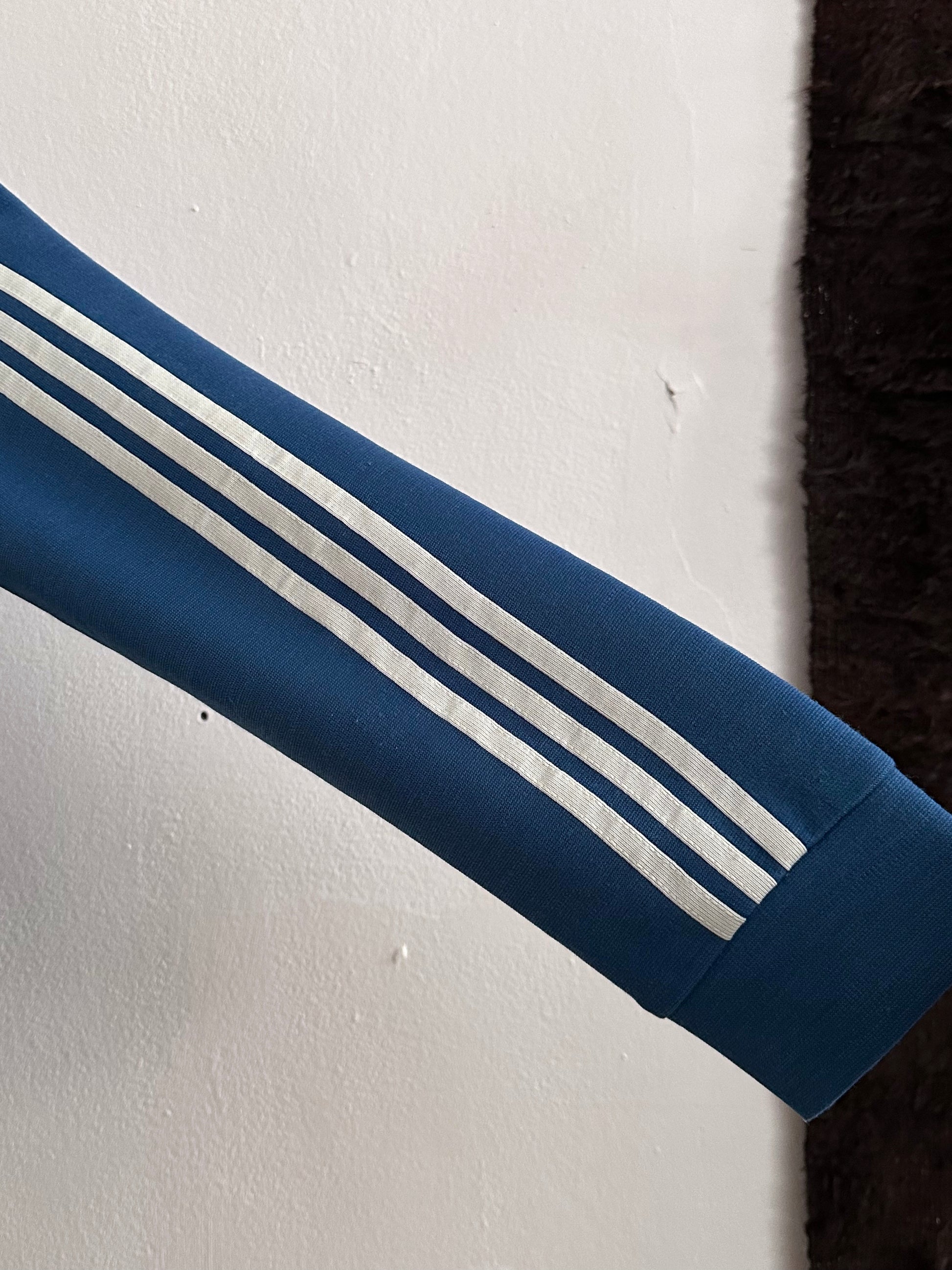 1970's adidas west germany club jersey jacket ガイコツ ジャージー Toto Praha Vintage clothing store Antique shop Prague プラハ 古着屋 古着 アンティークショップ ユーロ古着 アディダス ヨーロッパ古着 西ドイツ製