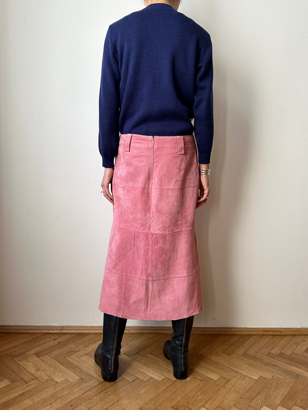 Pink suede skirt W30~31