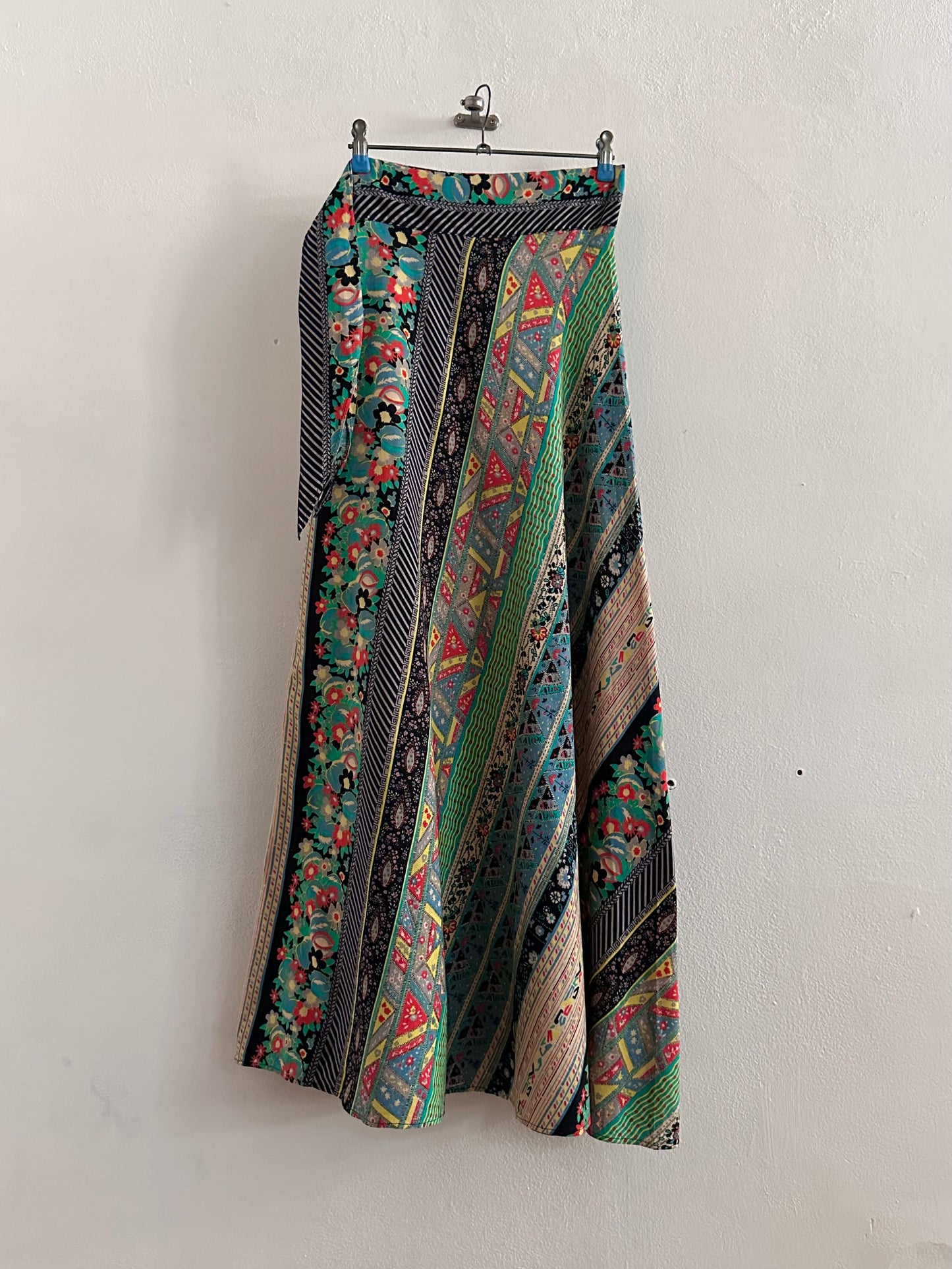 70s beautiful fabrick skirt W28-29