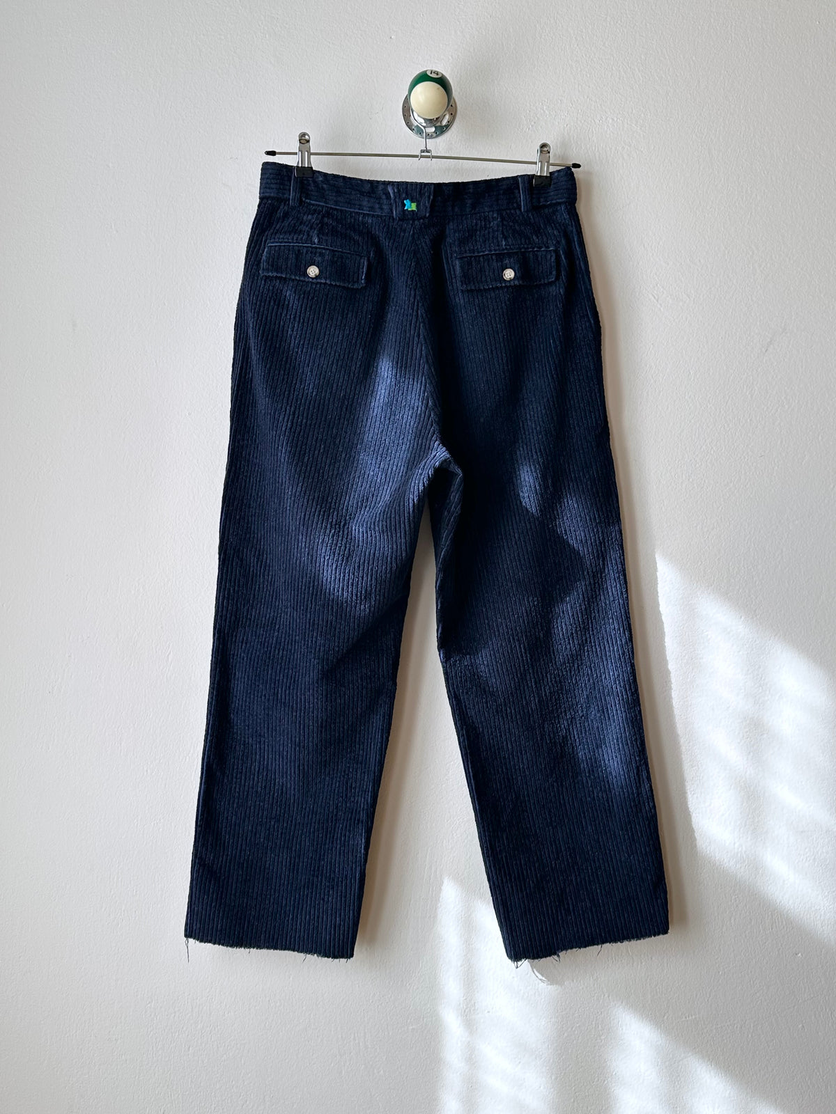 90s navy corduroy trouser W33-34