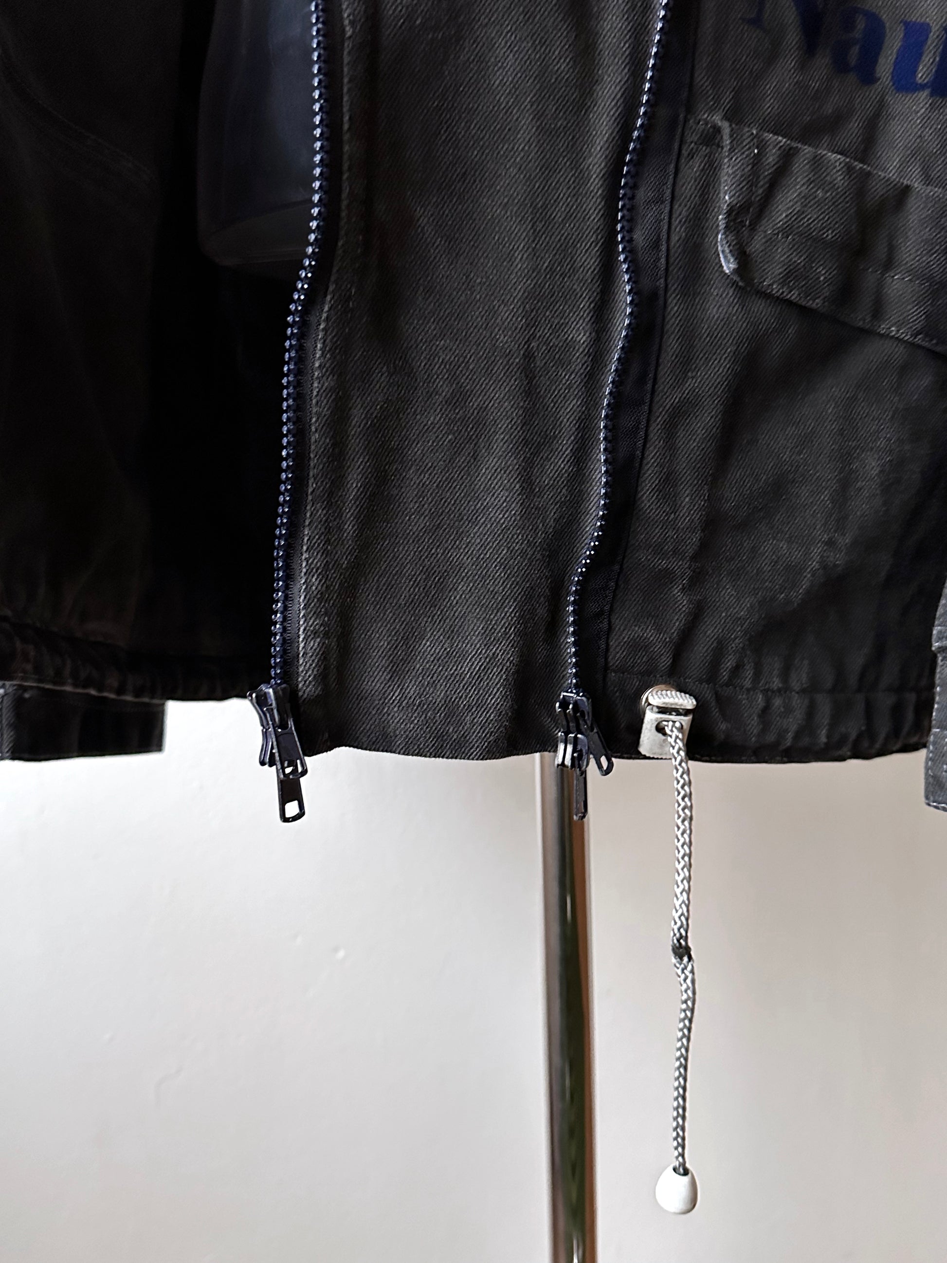 Berlin 90's Cotton jacket many zipper Garment dyed Black Toto Praha Vintage clothing store Showroom Prague Rare 90年代 古着屋  プラハ 黒 ガーメントダイ ユーロ古着 ヨーロッパ古着 ユーロヴィンテージ