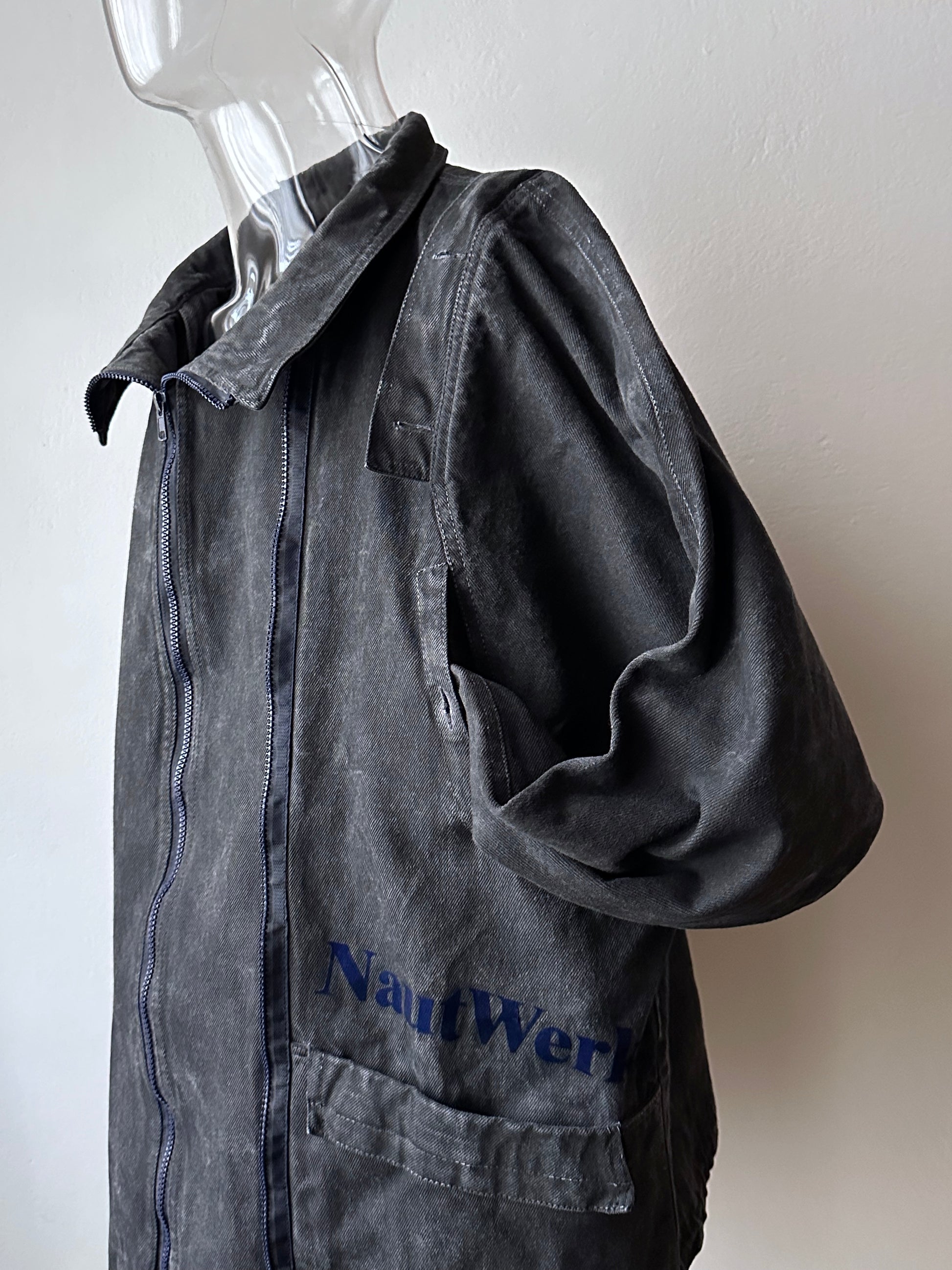 Berlin 90's Cotton jacket many zipper Garment dyed Black Toto Praha Vintage clothing store Showroom Prague Rare 90年代 古着屋  プラハ 黒 ガーメントダイ ユーロ古着 ヨーロッパ古着 ユーロヴィンテージ