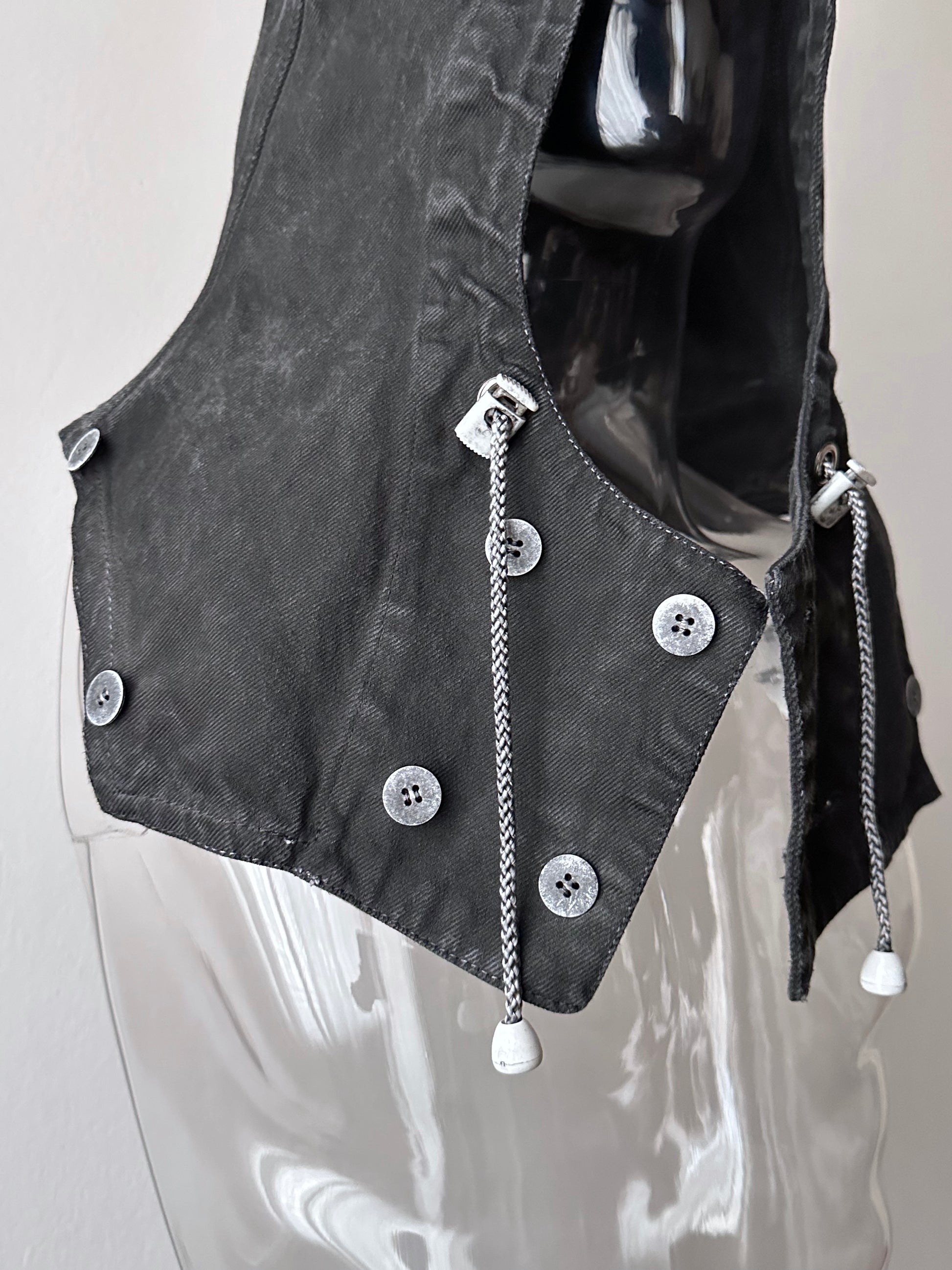 Berlin 90's Cotton jacket many zipper Garment dyed Black Toto Praha Vintage clothing store Showroom Prague Rare 90年代 古着屋  プラハ 黒 ガーメントダイ ユーロ古着 ヨーロッパ古着 ユーロヴィンテージ