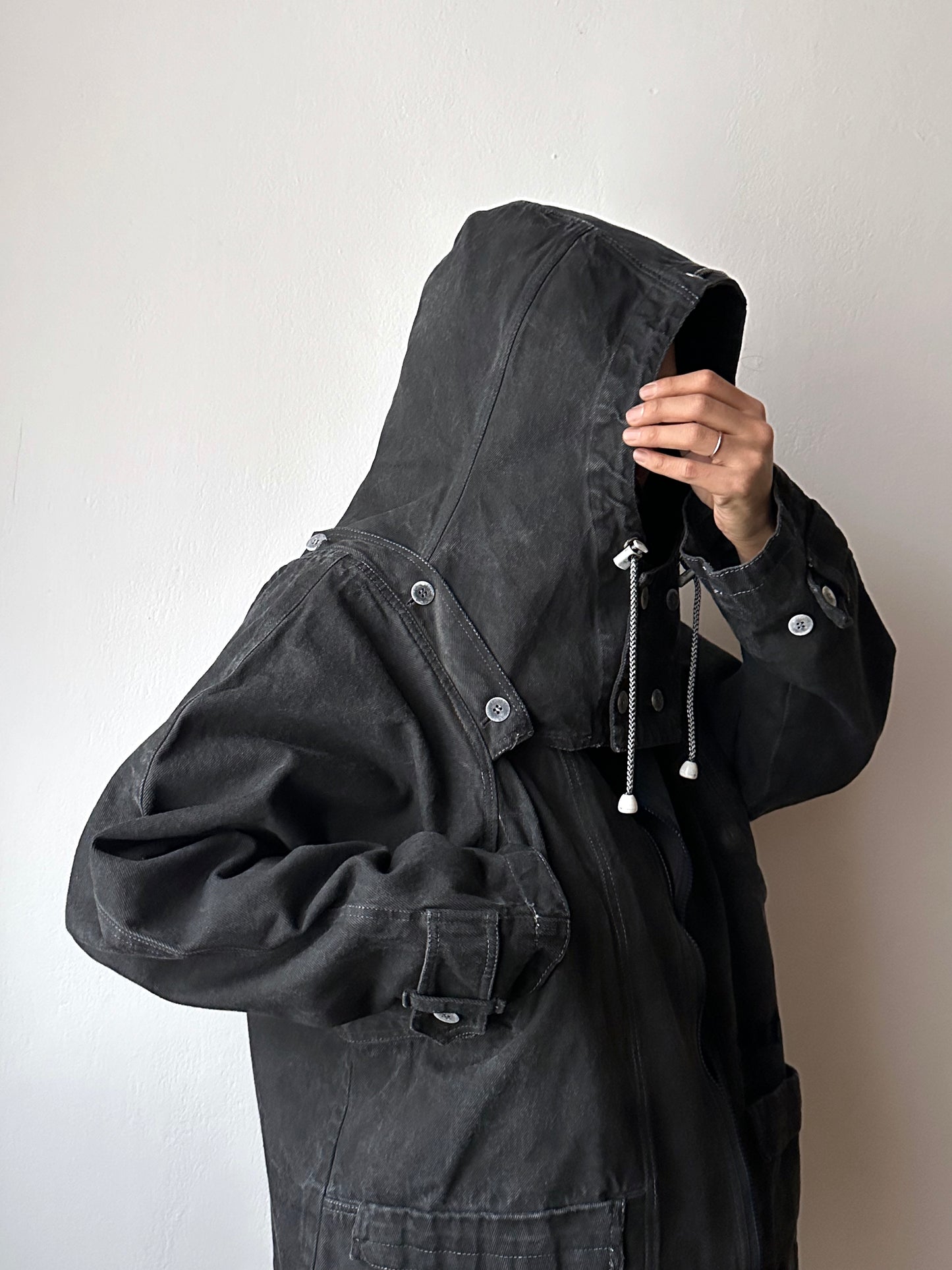 Berlin 90's Cotton jacket many zipper Garment dyed Black Toto Praha Vintage clothing store Showroom Prague Rare 90年代 古着屋  プラハ 黒 ガーメントダイ ユーロ古着 ヨーロッパ古着 ユーロヴィンテージ