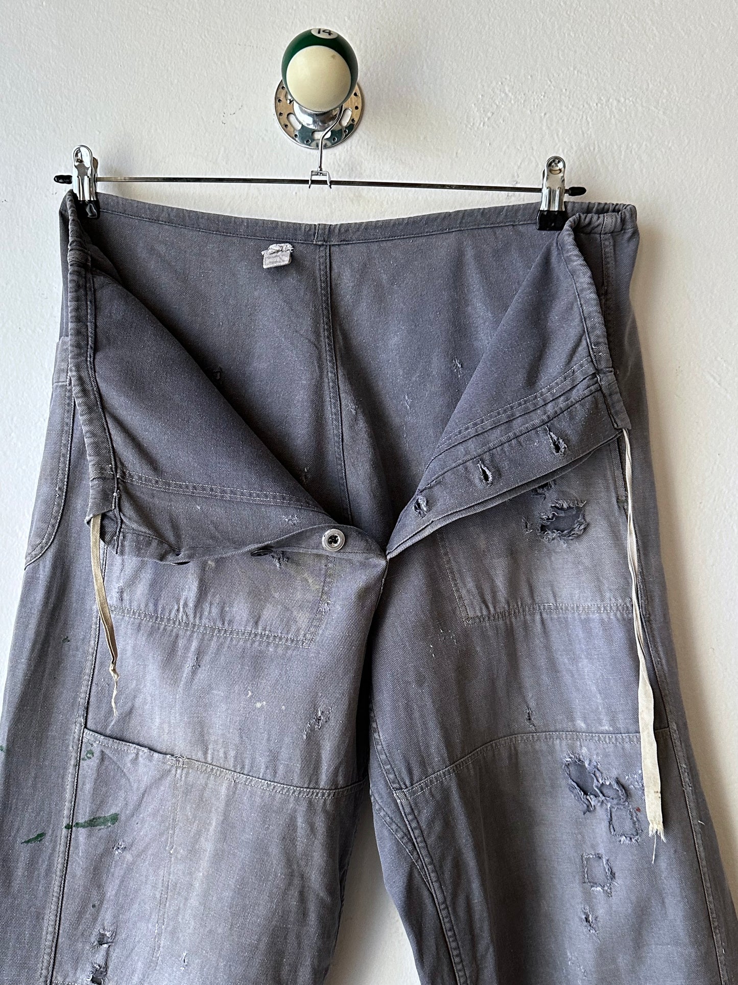 Circa 1940s Czechoslovakian work trousers - w37
