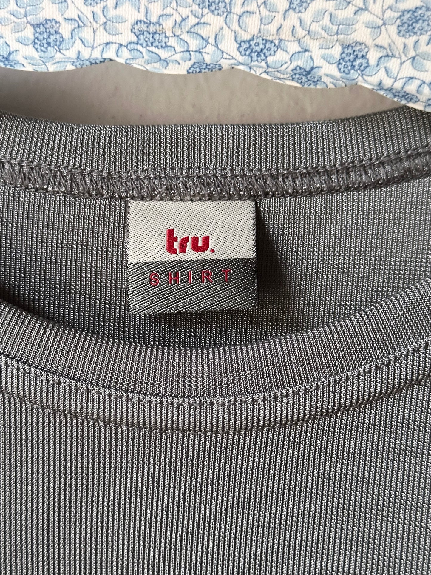 Vintage polyester tops 2-pack