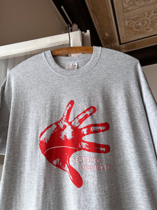 Red hand - L