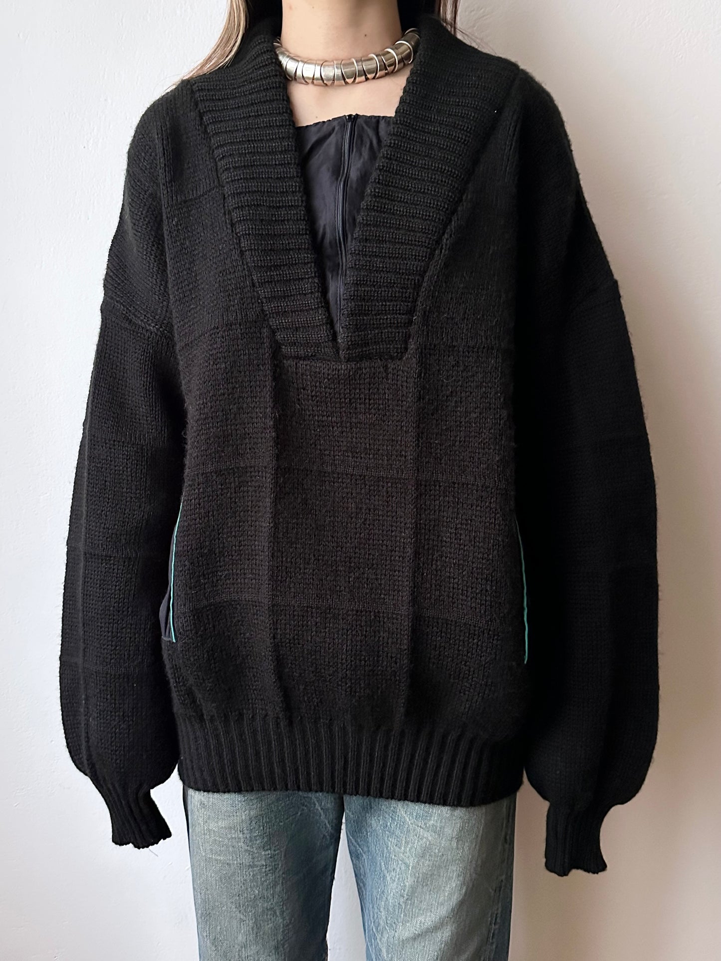 80s Italy knit jumper with belly pocket