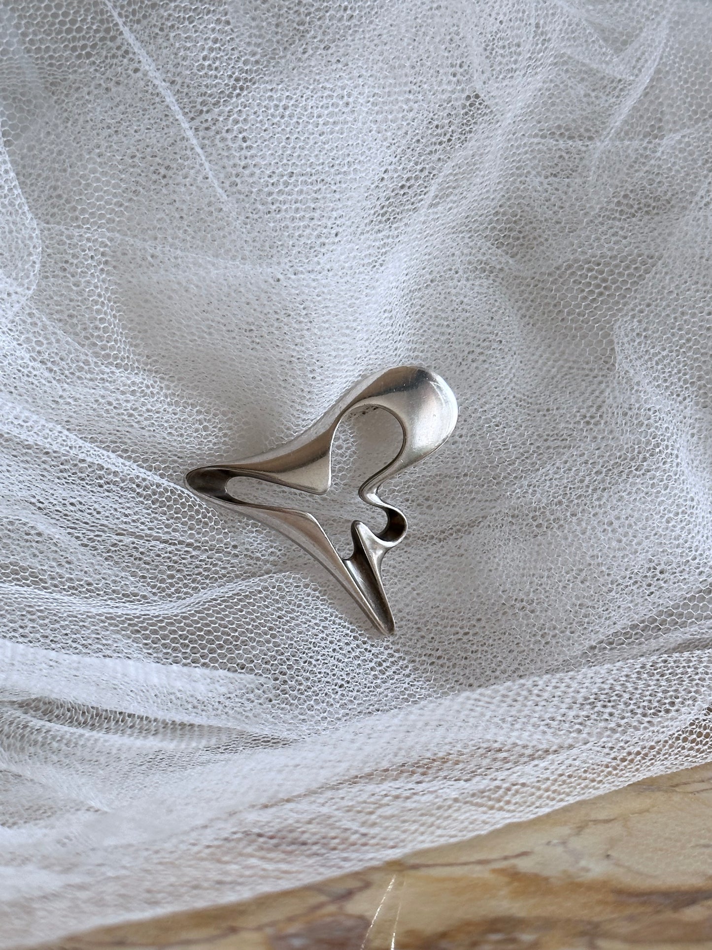 ジョージジェンセン ブローチ デンマーク シルバー シルバージュエリー ヘニングコッペル Georg Jensen vintage silver 925 brooch 